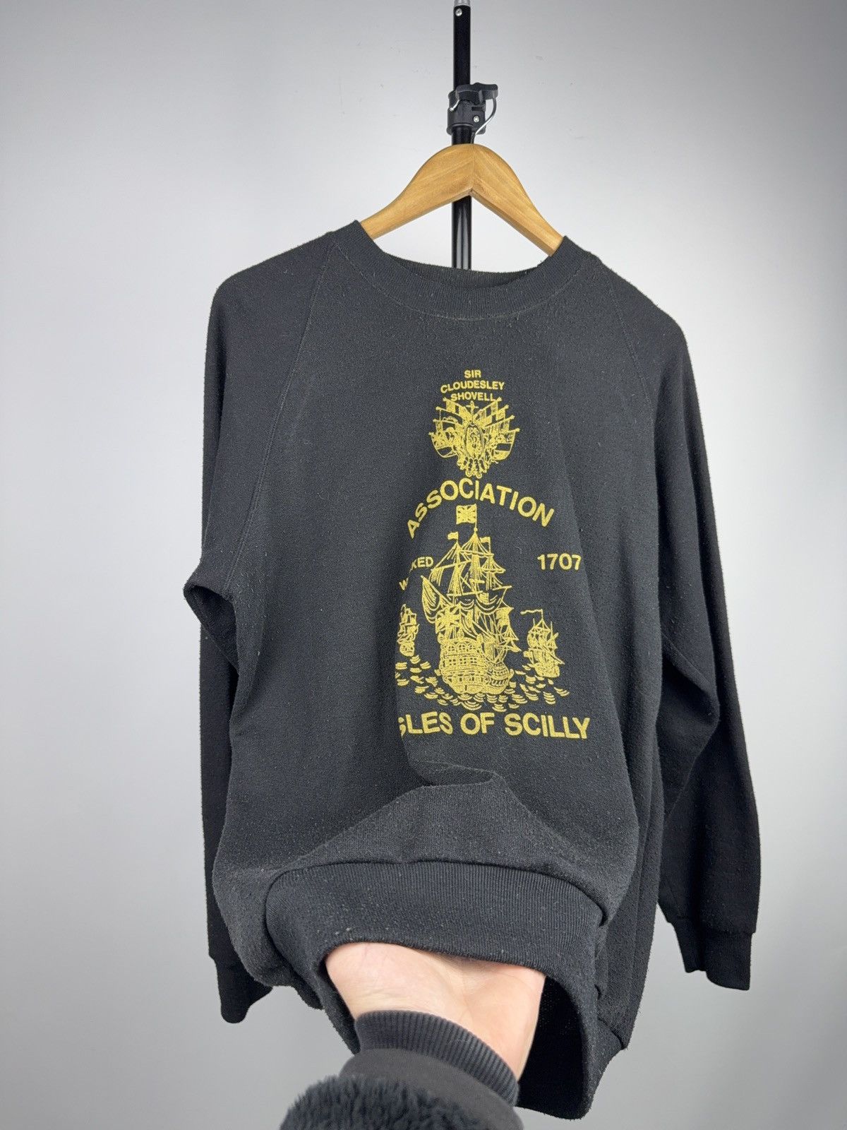 Vintage 80s Vintage UK Ship Crewneck 1707 Isles of Scilly Raglan Size US L / EU 52-54 / 3 - 10 Thumbnail