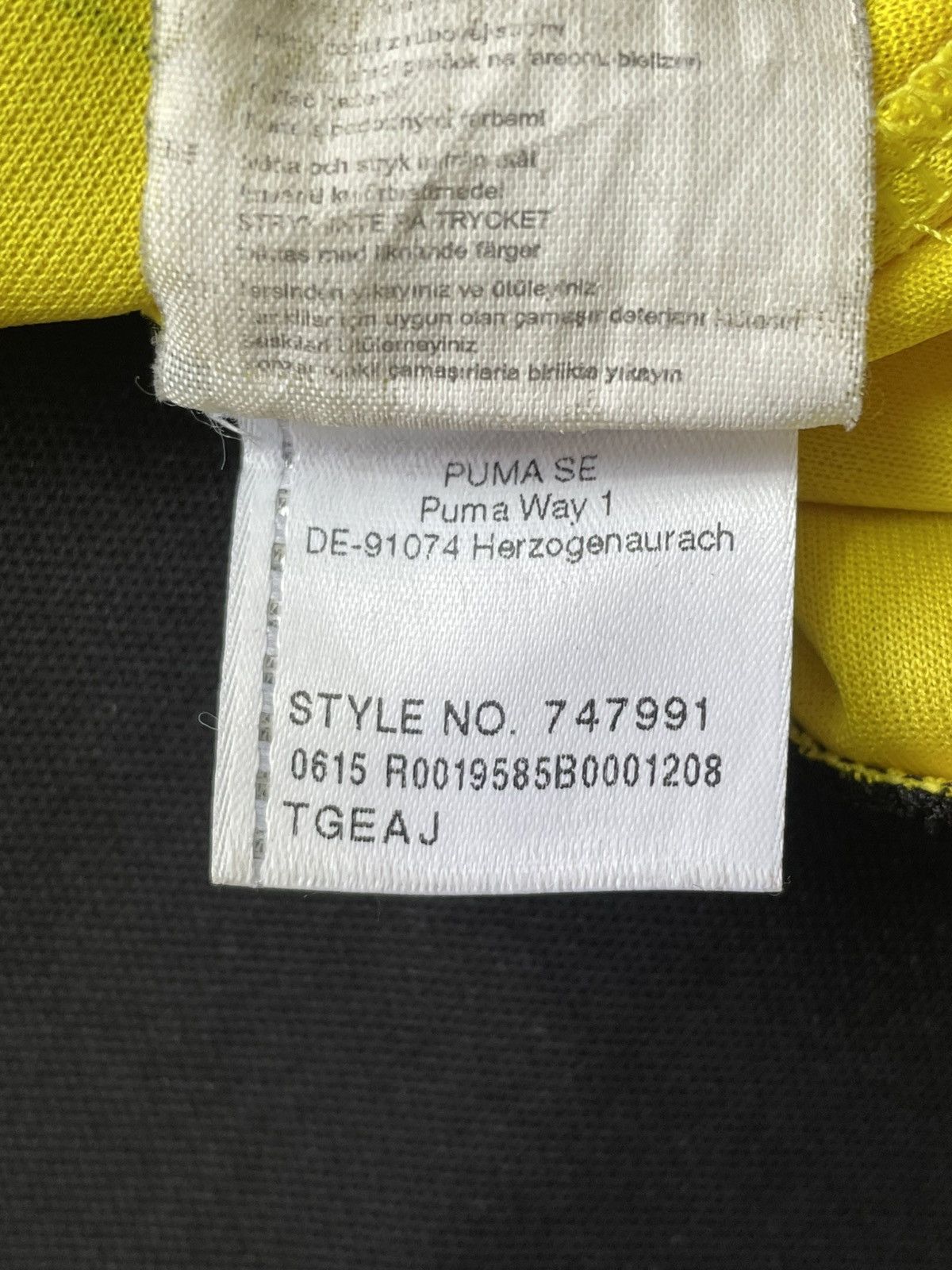 Puma Puma Borussia Dortmund 2015 2016 Home Shirt Kit Jersey BVB Size US XL / EU 56 / 4 - 14 Thumbnail