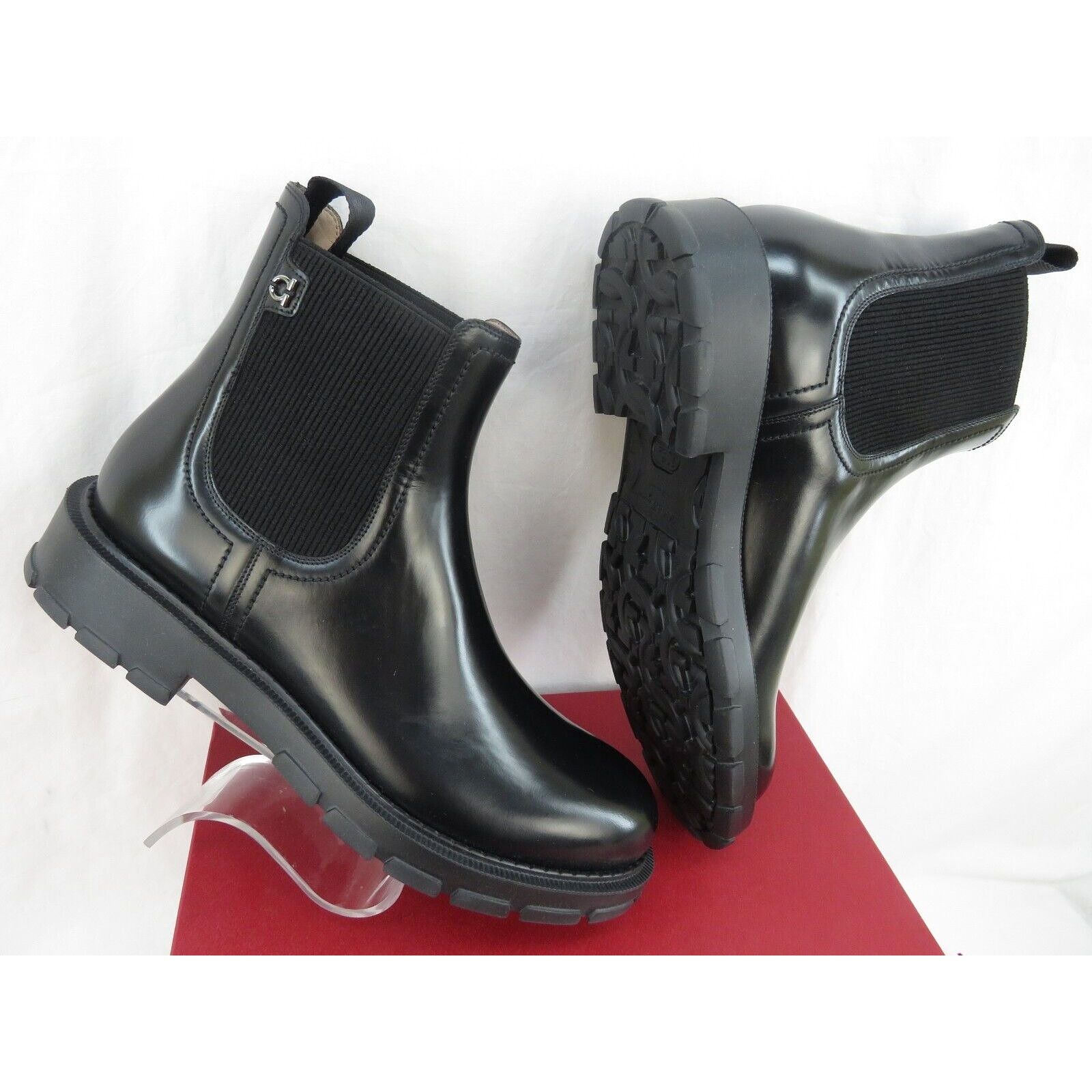Salvatore Ferragamo IAGO BLACK LEATHER GANCINI PULL CHELSEA ANKLE BOOTS 10 E Size US 10 / EU 43 - 1 Thumbnail
