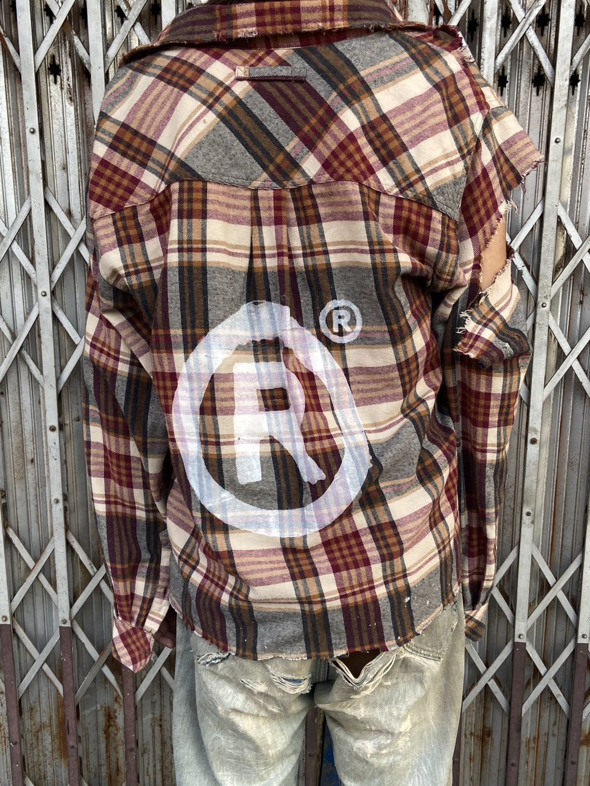 Vintage Distressed flannel shirt shadow plaid boxy fit Size US L / EU 52-54 / 3 - 11 Thumbnail