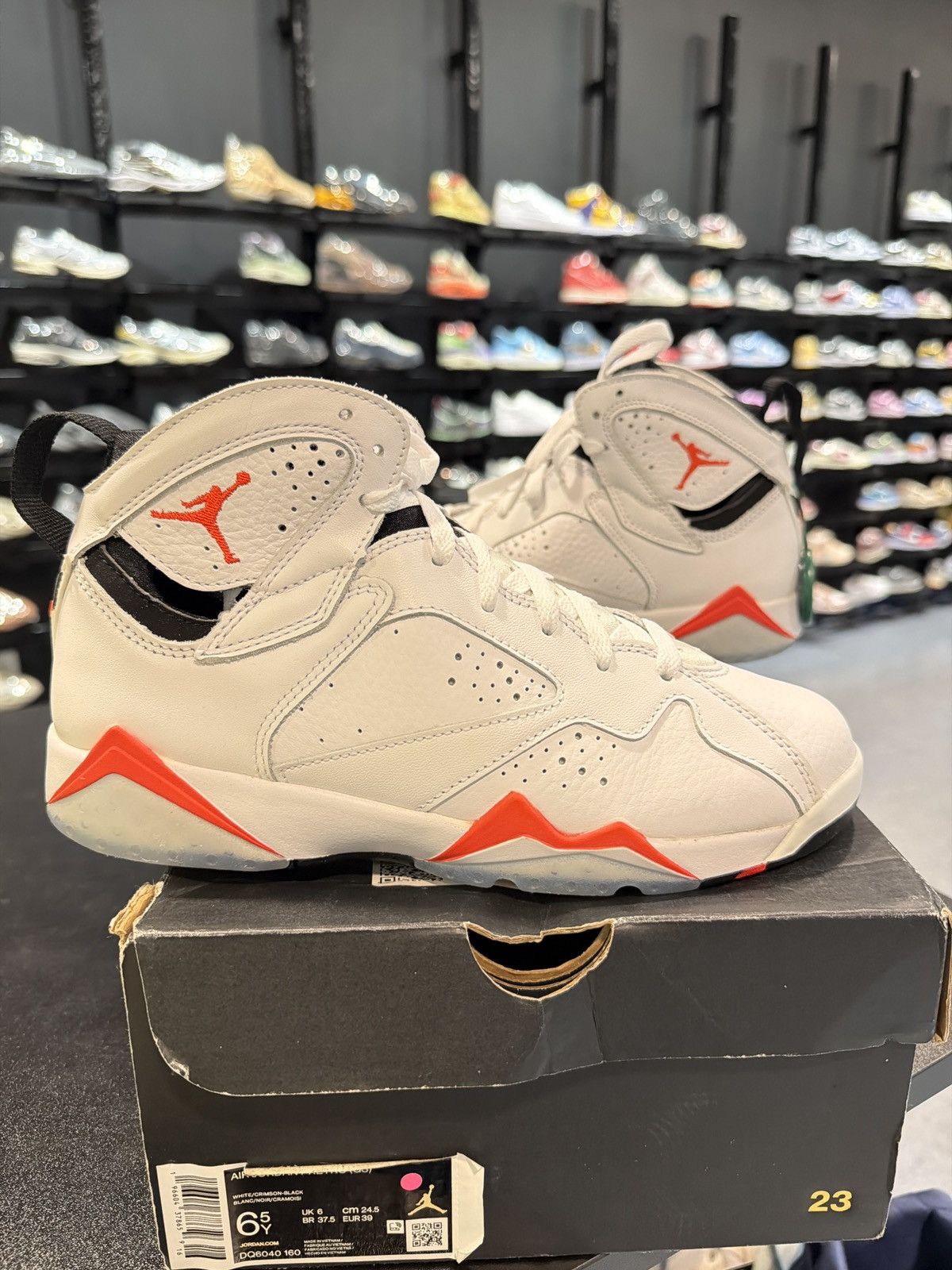 Jordan Brand Jordan 7 Infrared Size-6.5y Brand New Quick Shipping Size US 6.5 / EU 39-40 - 1 Thumbnail
