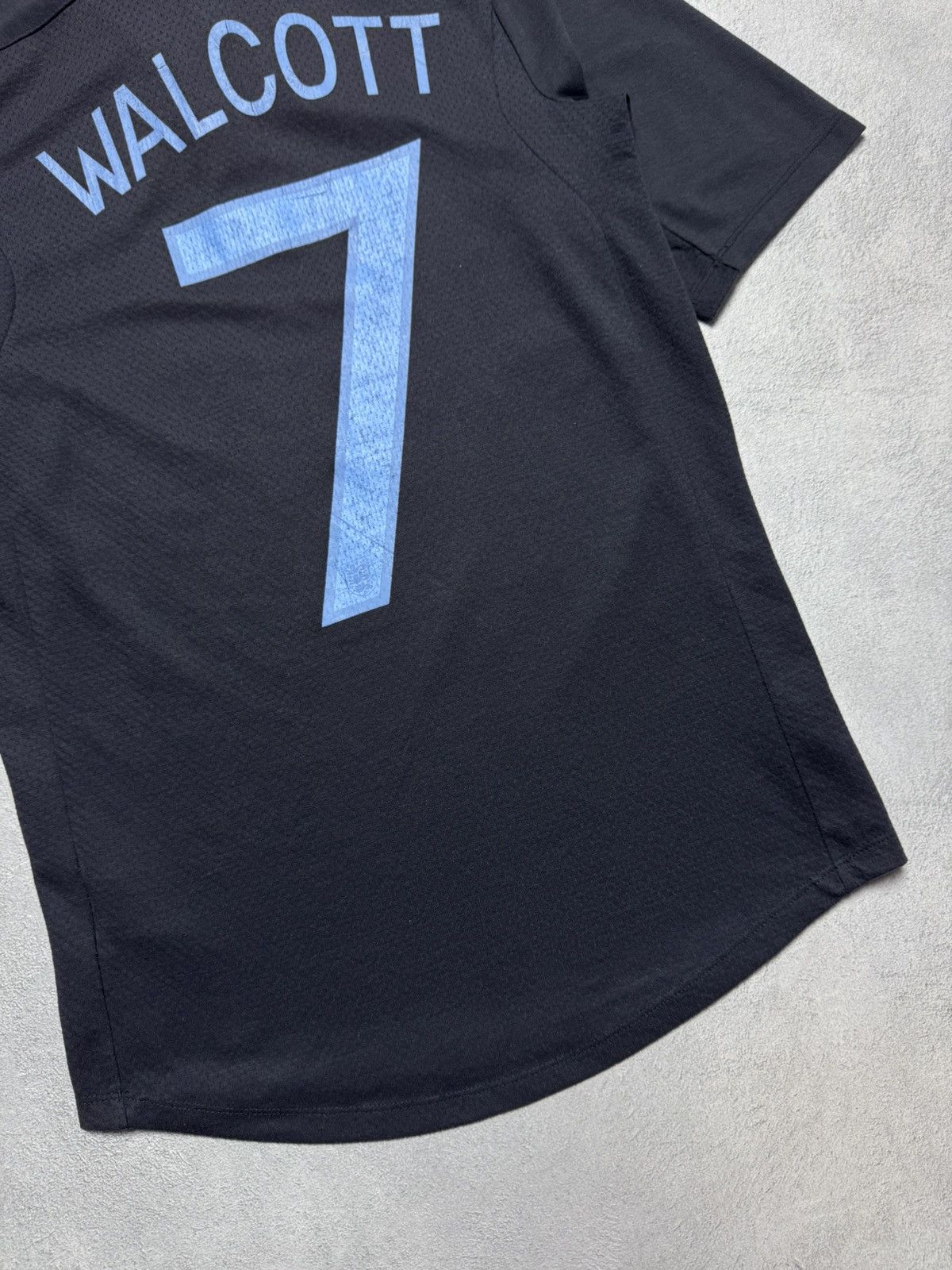 Umbro England 2012 2013 Away Shirt Soccer Jersey Umbro #7 Walcott Size US S / EU 44-46 / 1 - 10 Thumbnail