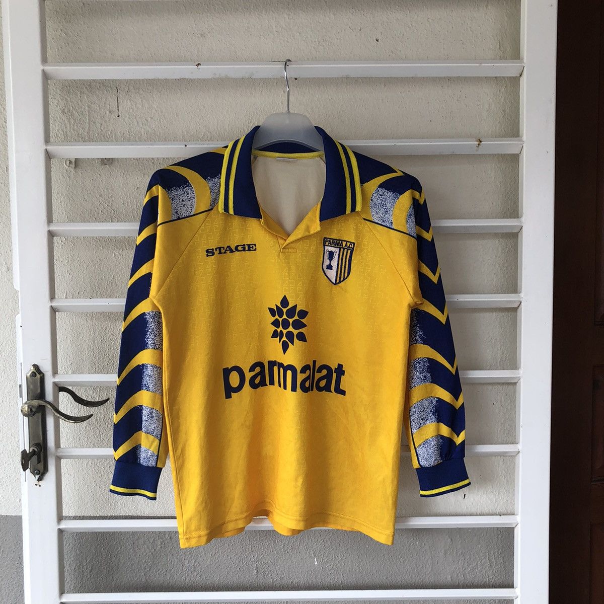 image of Soccer Jersey x Vintage Parma A.c. Italian Football Club Long Sleeve Jersey in Yellow (Size Small)