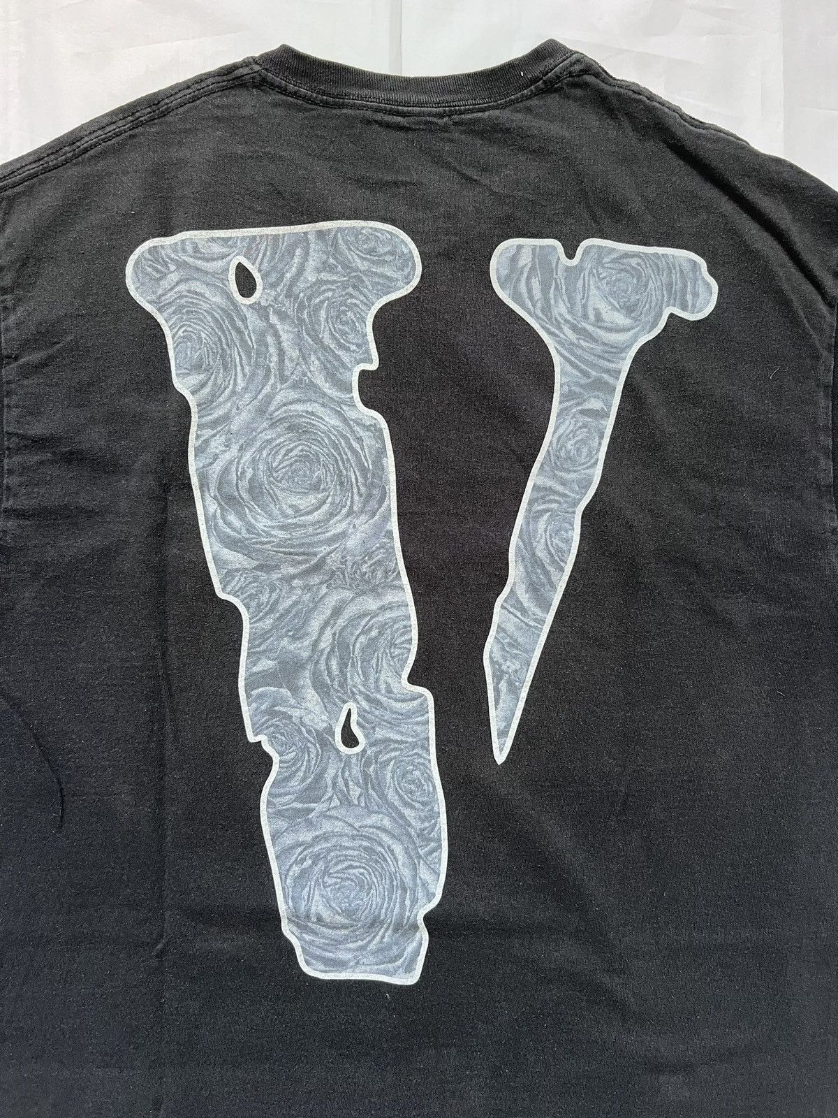 Vlone VLONE “The Woo” Pop Smoke Tribute T-Shirt – L – 2020 Release Size US L / EU 52-54 / 3 - 6 Thumbnail