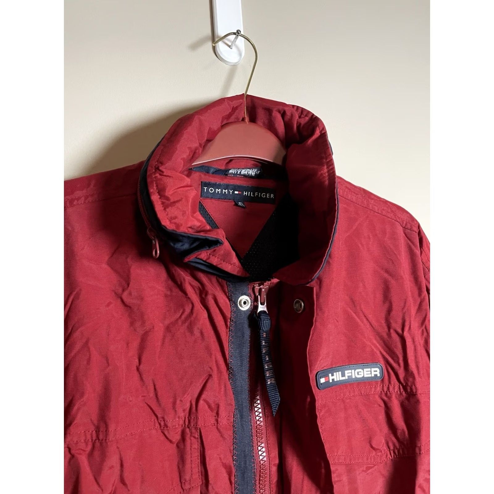 Tommy Hilfiger VINTAGE Tommy Hilfiger Jacket Men XL Red 90s Bomber Zip Snap Logo Zipper Athletic Casual Travel Fall Spring Girls? Mens Size US XL / EU 56 / 4 - 4 Thumbnail