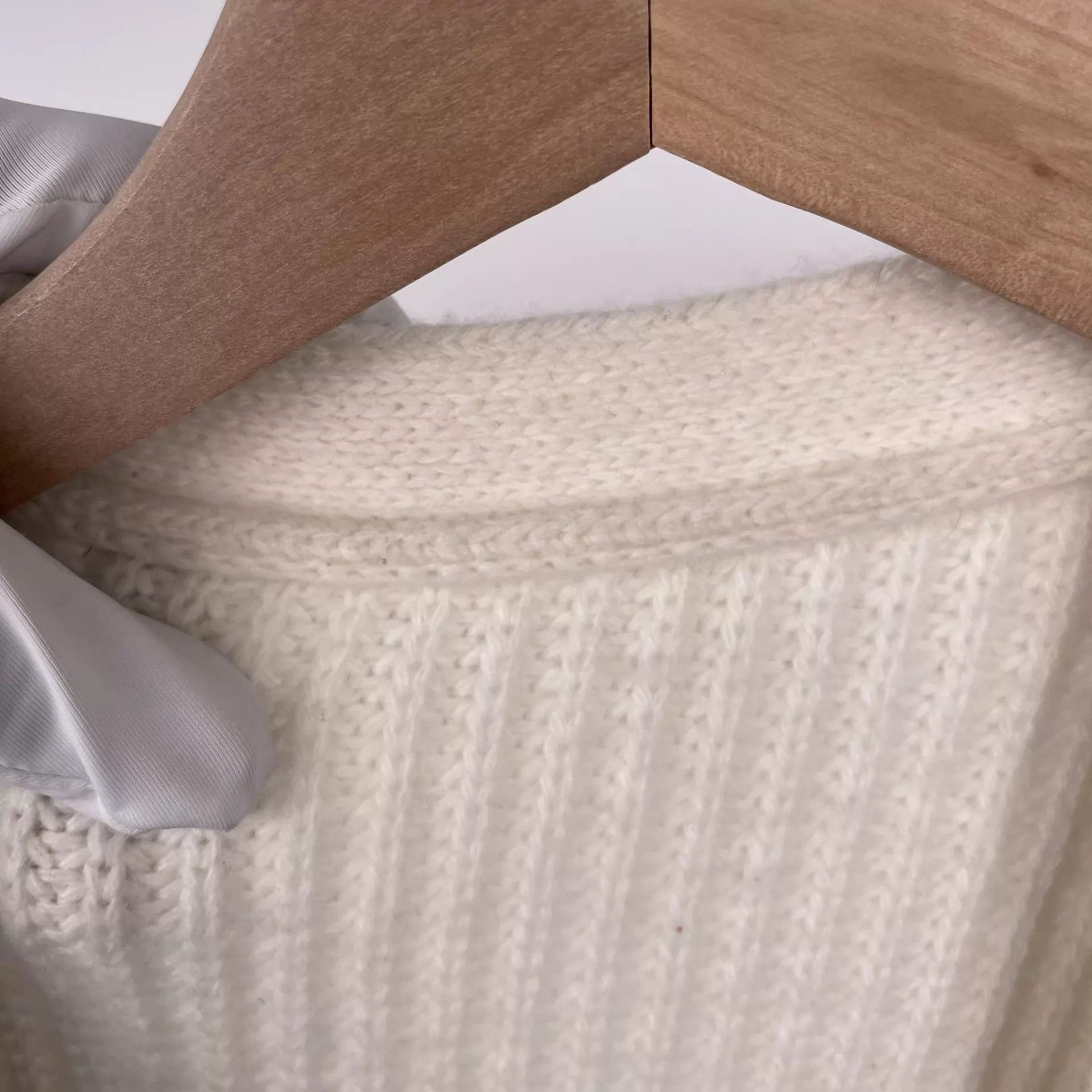 Louis Vuitton LV white knit cardigan M Size US M / EU 48-50 / 2 - 7 Thumbnail