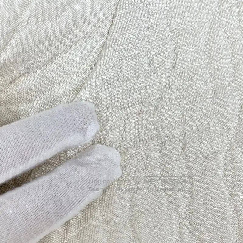 Louis Vuitton Louis Vuitton Beige Silk Women's Shorts . Size 30" / US 8 / IT 44 - 9 Thumbnail