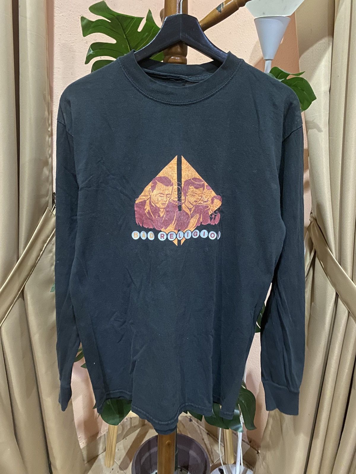 Band Tees Vintage Bad Religion Graphic Long Sleeve T-Shirt Punk Rock Size US M / EU 48-50 / 2 - 1 Thumbnail