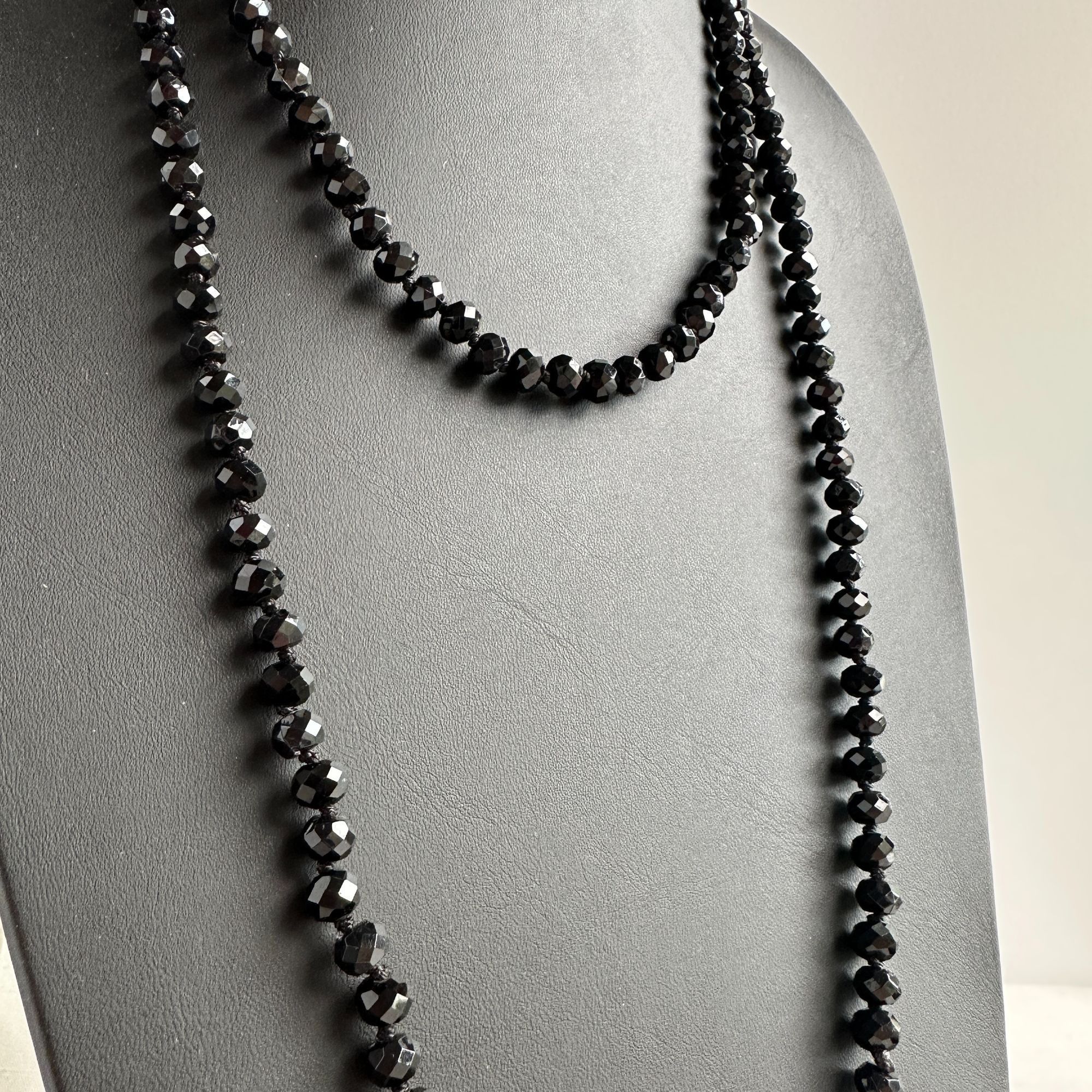 Vintage 1920s Art Deco Black Faceted Glass Opera Necklace Size ONE SIZE - 10 Thumbnail