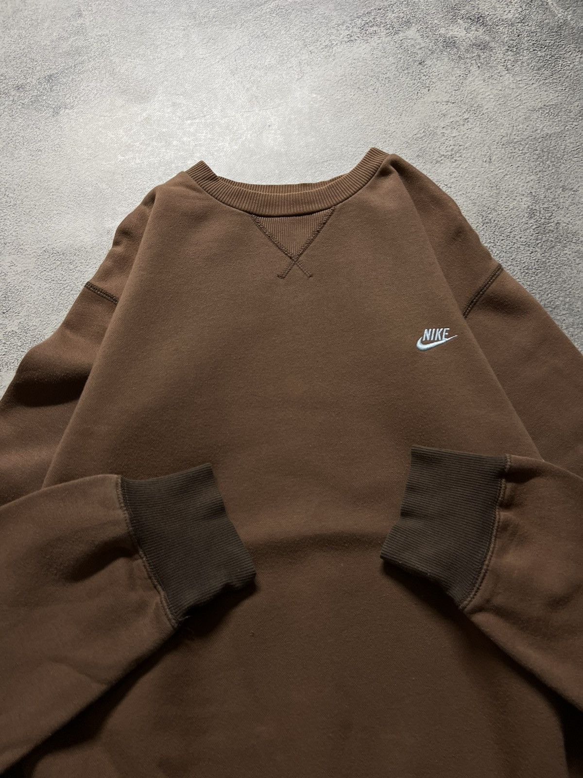 Nike × Vintage Vintage Y2k Nike Brown🤎 Rare Hype Sweatshirt 00’s Size US XL / EU 56 / 4 - 1 Thumbnail