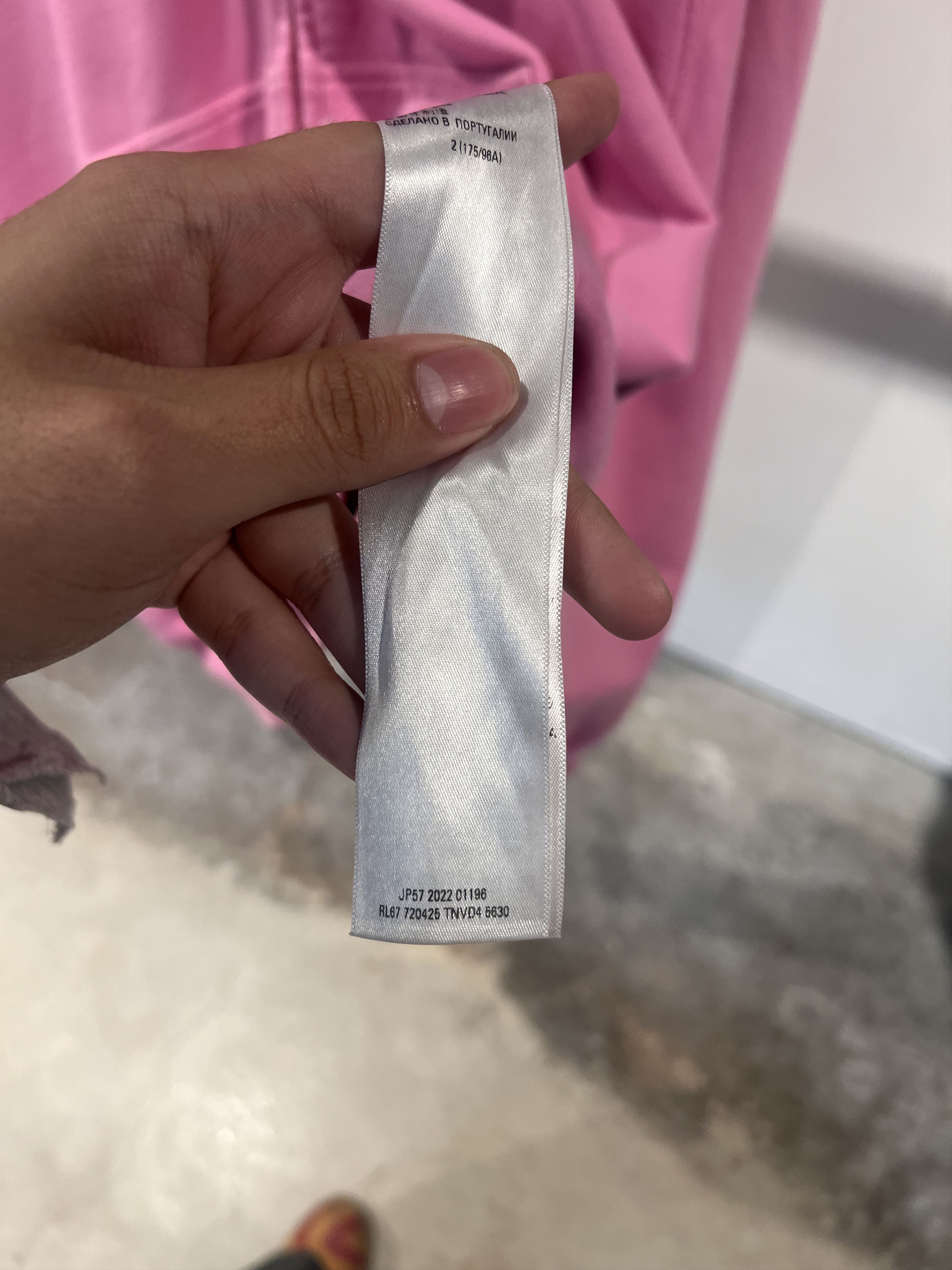 Balenciaga Balenciaga Pink Polo Zip Size US L / EU 52-54 / 3 - 7 Thumbnail