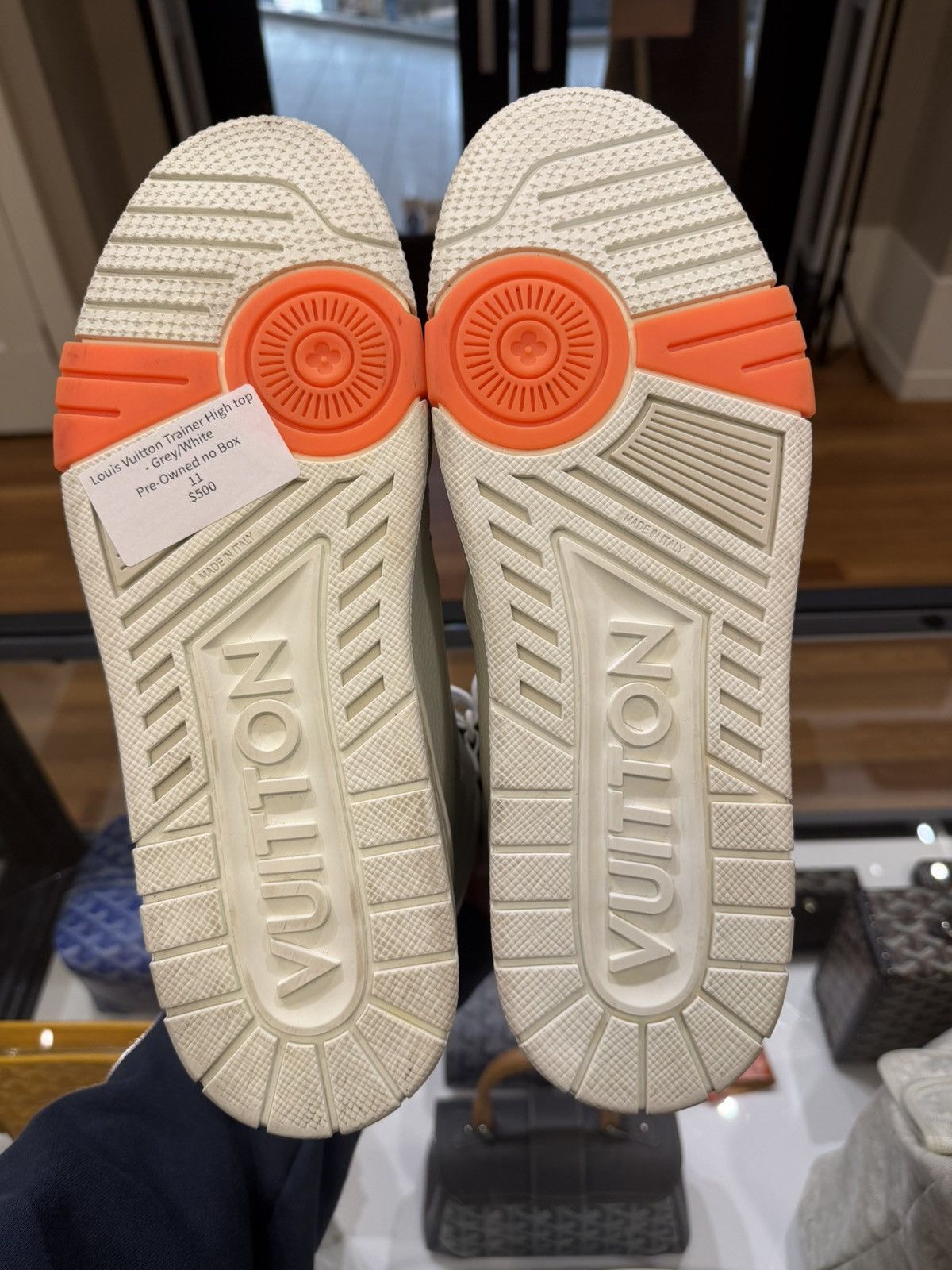 Louis Vuitton Louis Vuitton High Top Trainer Sneaker - White Size US 9.5 / EU 42-43 - 7 Thumbnail