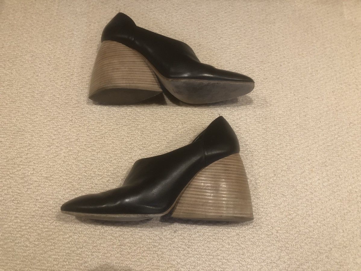 Loewe Loewe Flex Assymetrical Pump Size US 10.5 / IT 40.5 - 1 Thumbnail