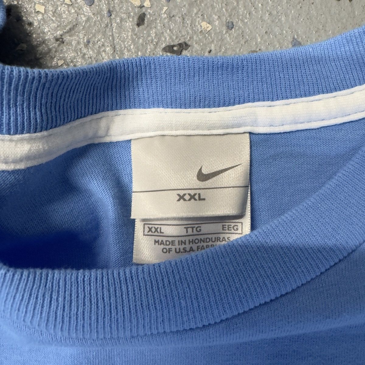 Nike × Vintage Vintage Y2K Nike Silver Tag Blank Swoosh Shirt 2000s Size US XXL / EU 58 / 5 - 6 Thumbnail