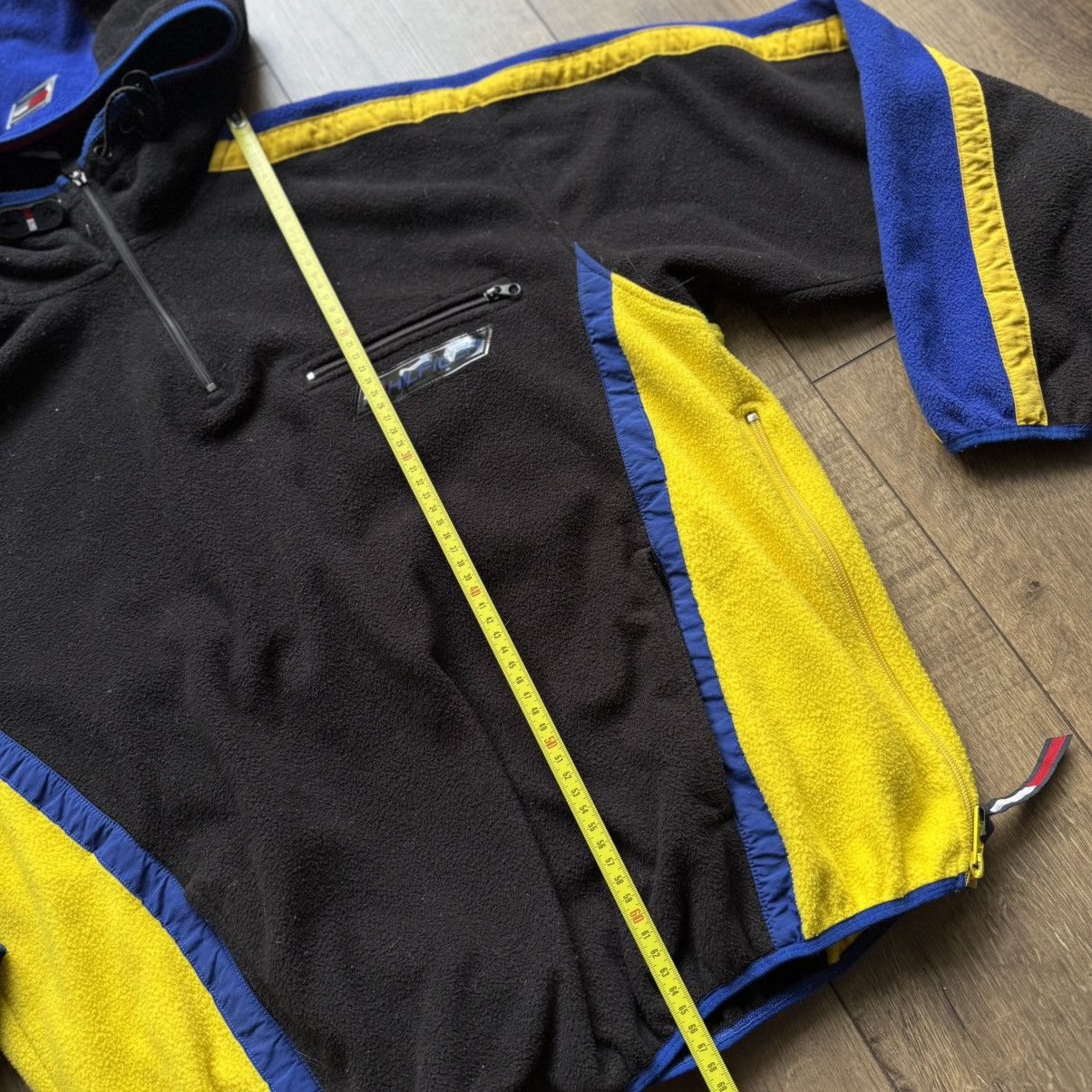 Tommy Hilfiger Vintage 90s Tommy Hilfiger Racing BMW sherpa 1/4 zip fleece Size US M / EU 48-50 / 2 - 8 Thumbnail