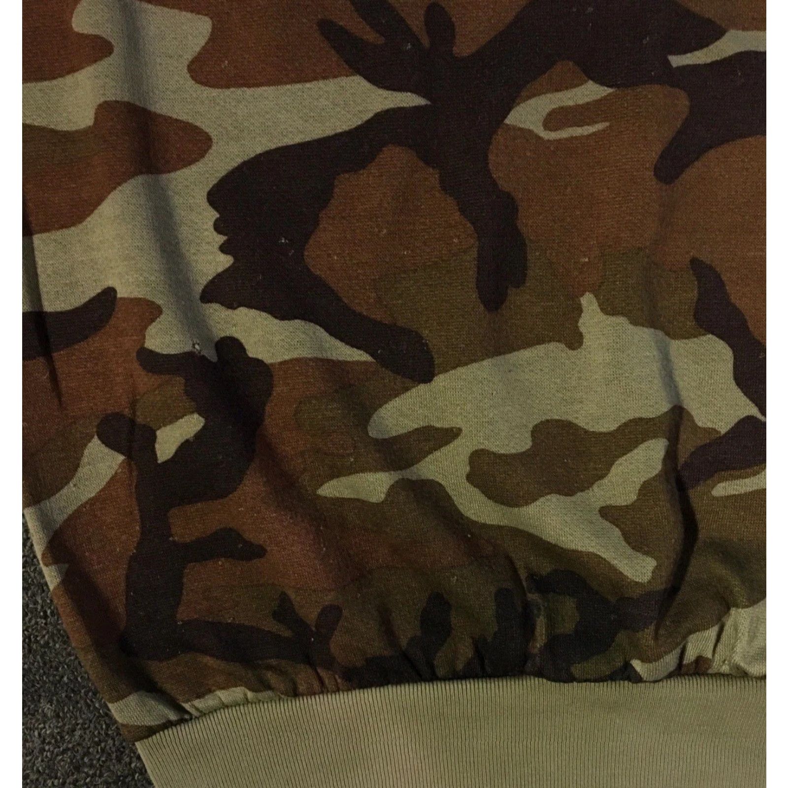 Vintage VINTAGE Duck Camo Hoodie M Brown 80s 90s Army Grunge Pullover Skate Distressed Sweatshirt Men Size M Size US M / EU 48-50 / 2 - 6 Thumbnail
