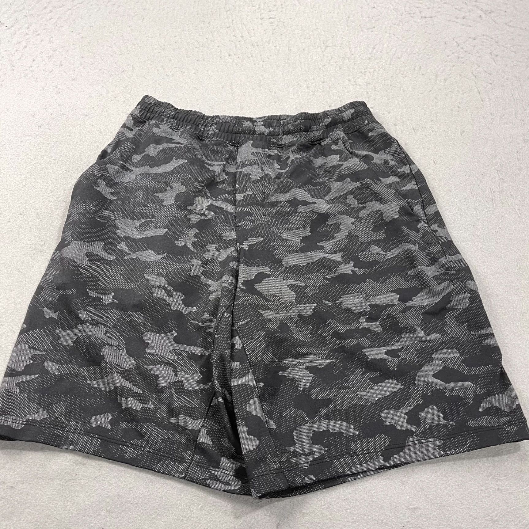 Lululemon Lululemon Shorts Mens Small Gray Camouflage Pace Breaker Lined 9 Inch Performance Size US 29 - 2 Thumbnail