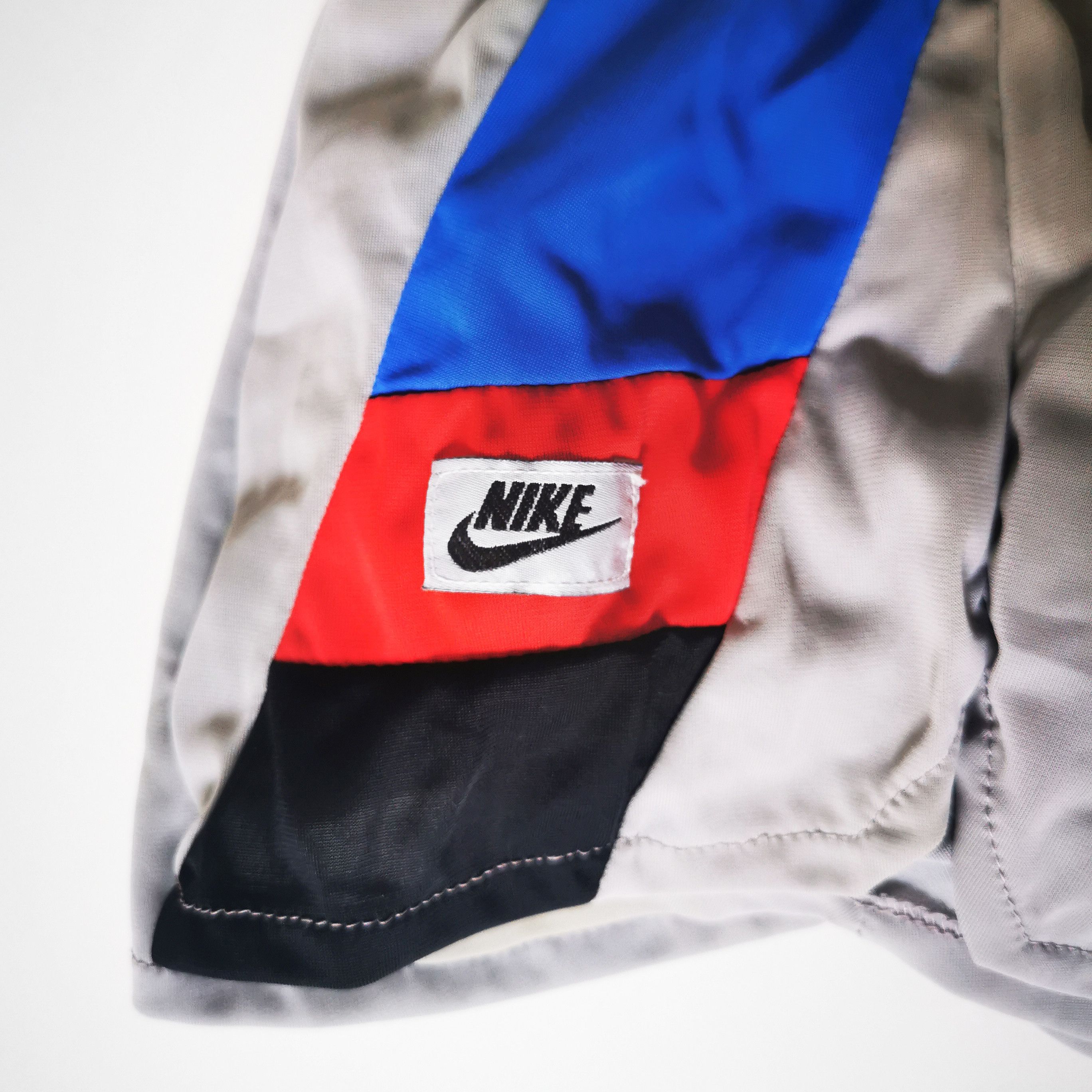 Nike NOS OG 80s Nike Interval vintage shorts running nylon Spain Size 30" / US 8 / IT 44 - 9 Thumbnail