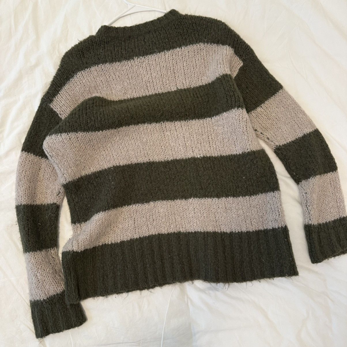 American Eagle Outfitters AMERICAN EAGLE VINTAGE STRIPE SWEATER Size US M / EU 48-50 / 2 - 4 Thumbnail