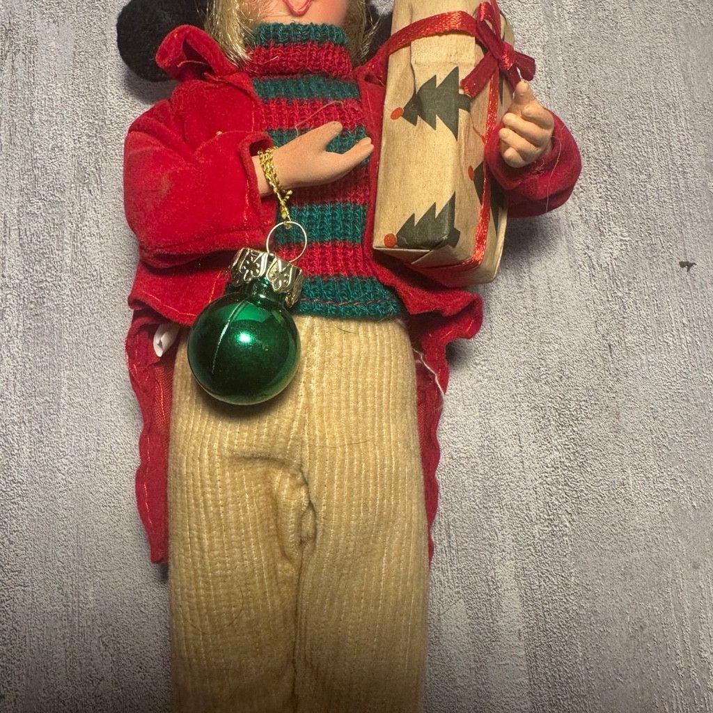 No Fear Christmas Caroler W/Present buyers Choice Size 26 - 3 Thumbnail