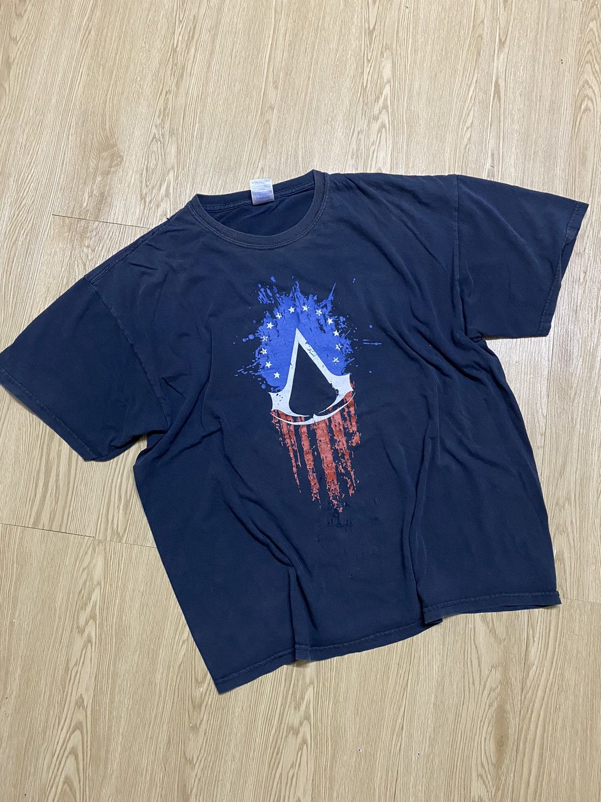 Playstation × The Game Assassins Creed 3 Distressed Tee Size US XL / EU 56 / 4 - 1 Thumbnail
