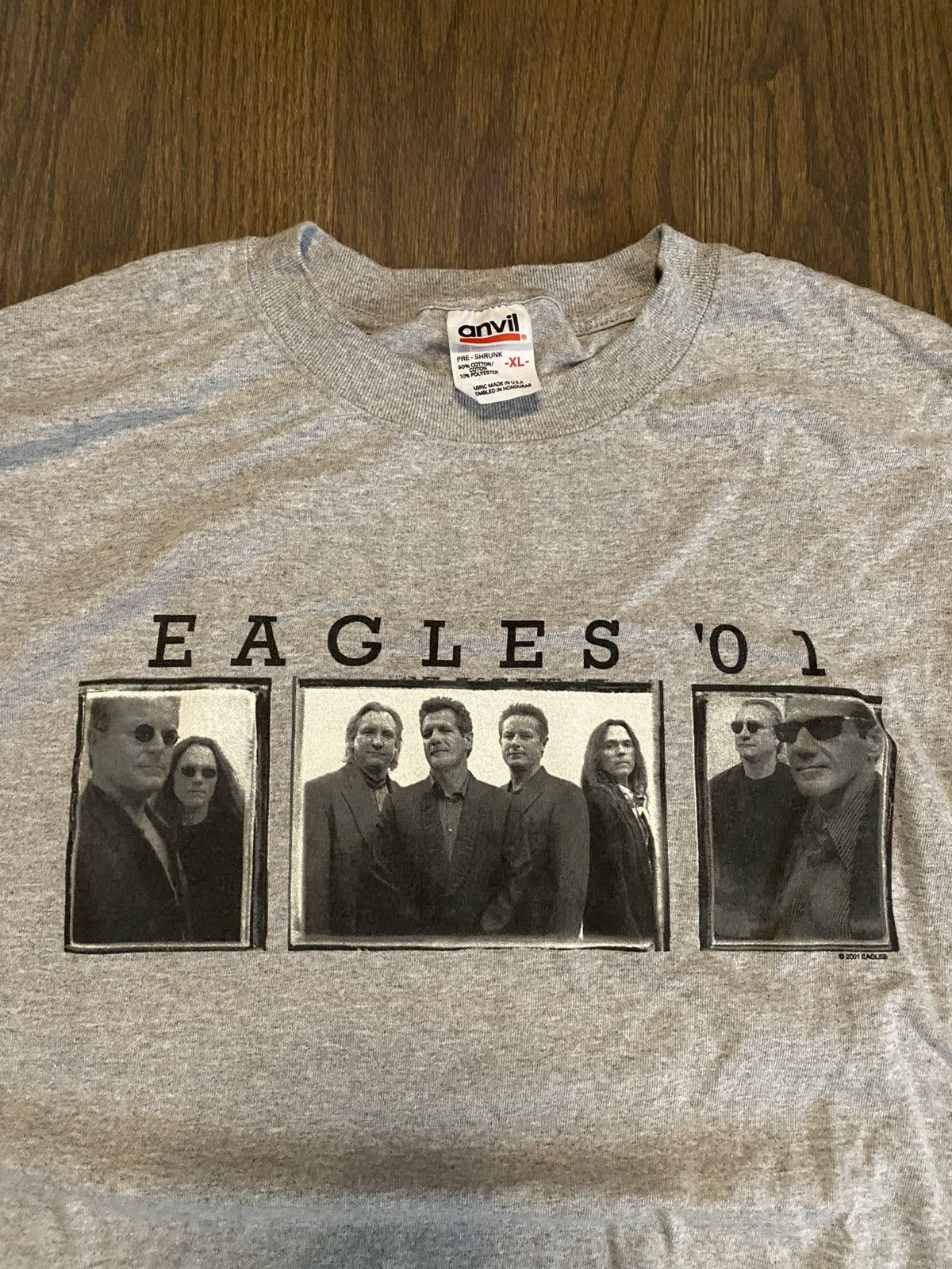 Anvil Vintage 2001 Eagles Tour Tee Size US XL / EU 56 / 4 - 2 Thumbnail