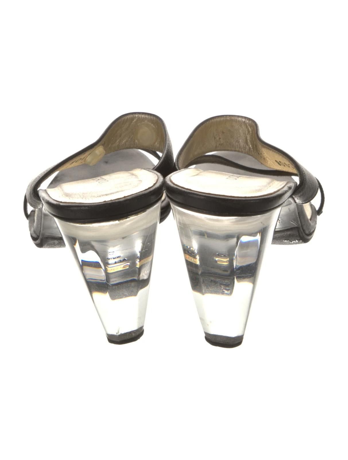 Dolce & Gabbana Dolce & Gabbana Leather Slides Women's Size: 7 | IT 38 Size US 7 / IT 37 - 4 Thumbnail