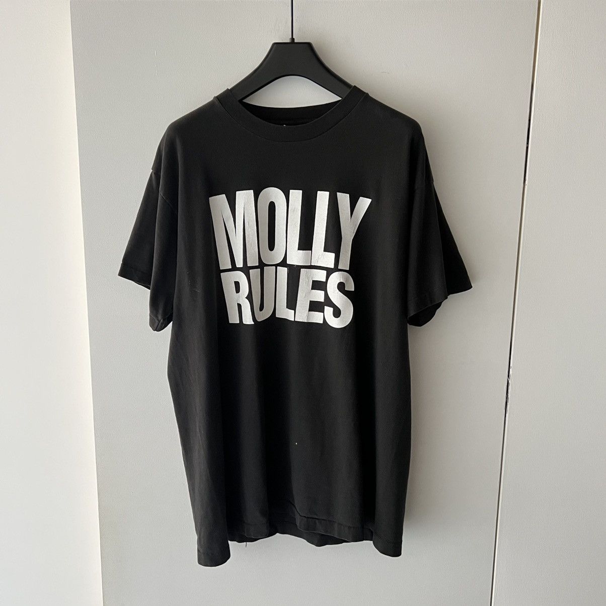 Vintage Vintage Distressed 90s “Molly Rules” Tee Size US XL / EU 56 / 4 - 9 Thumbnail