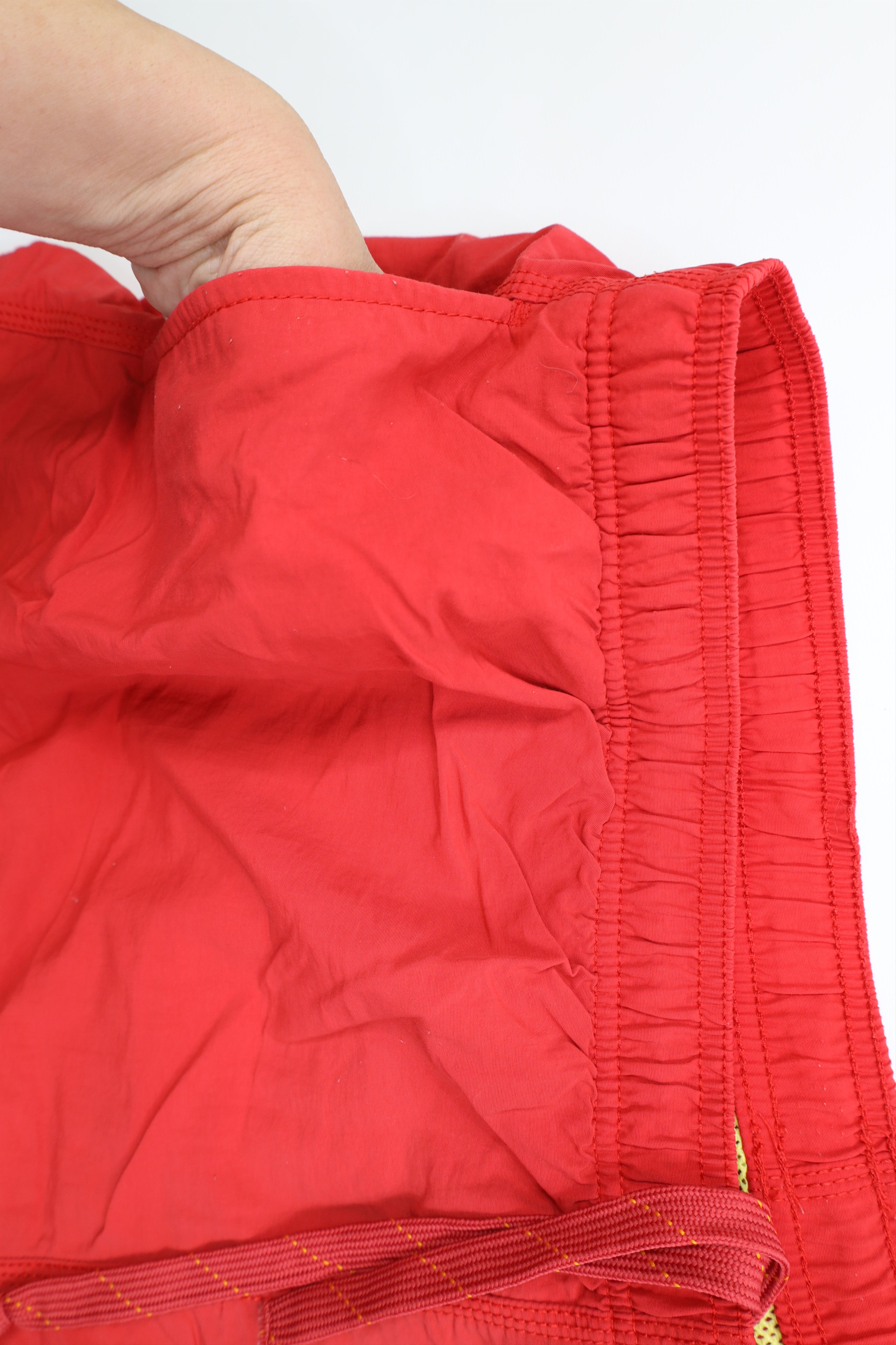 Tommy Bahama Vintage Tommy Bahama Relax Lined Shorts Swim Trunks Red Size US 38 / EU 54 - 6 Thumbnail