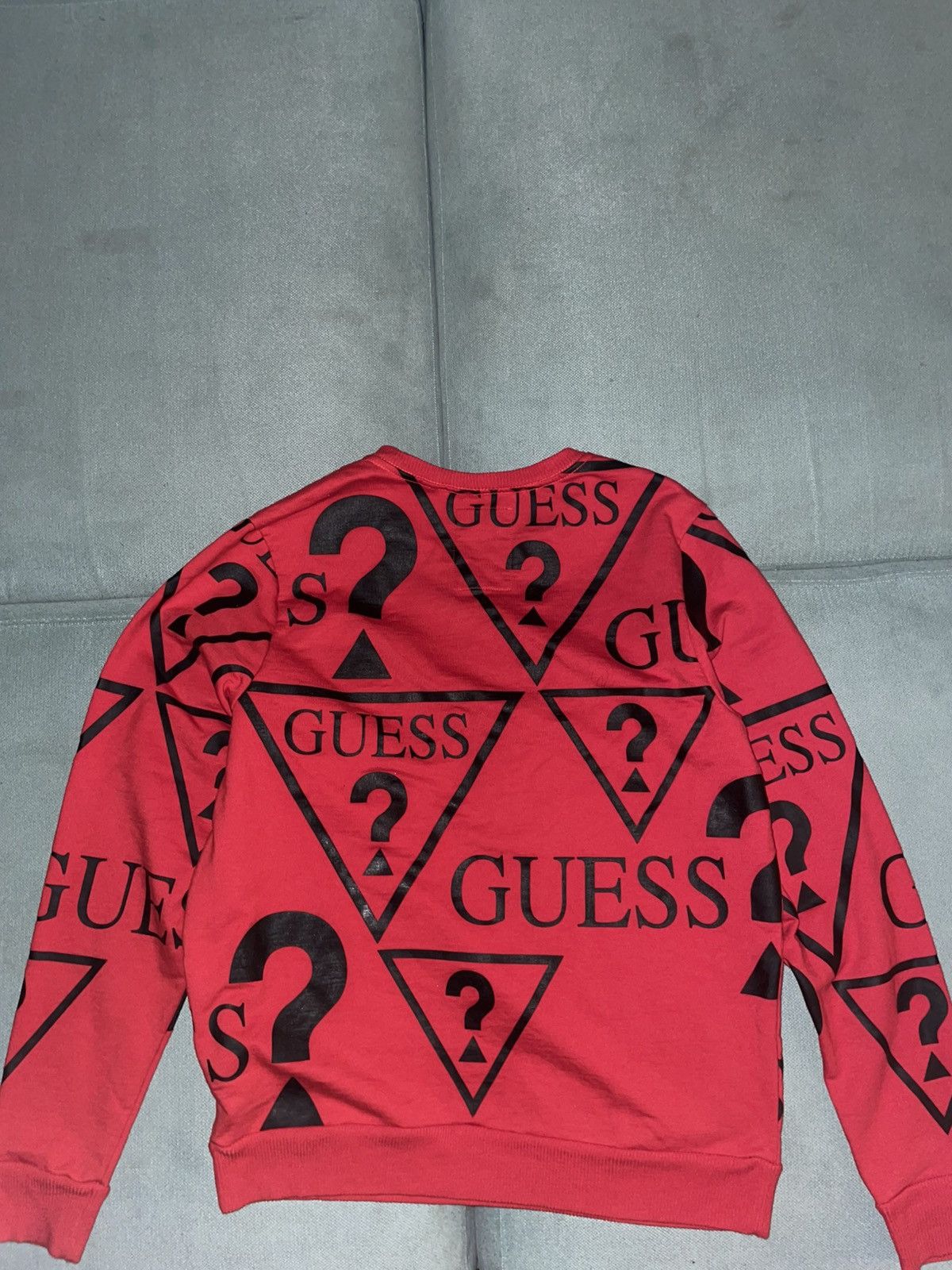 Guess Vintage Red & Black Guess All Over Pattern Size M Size US M / EU 48-50 / 2 - 2 Thumbnail