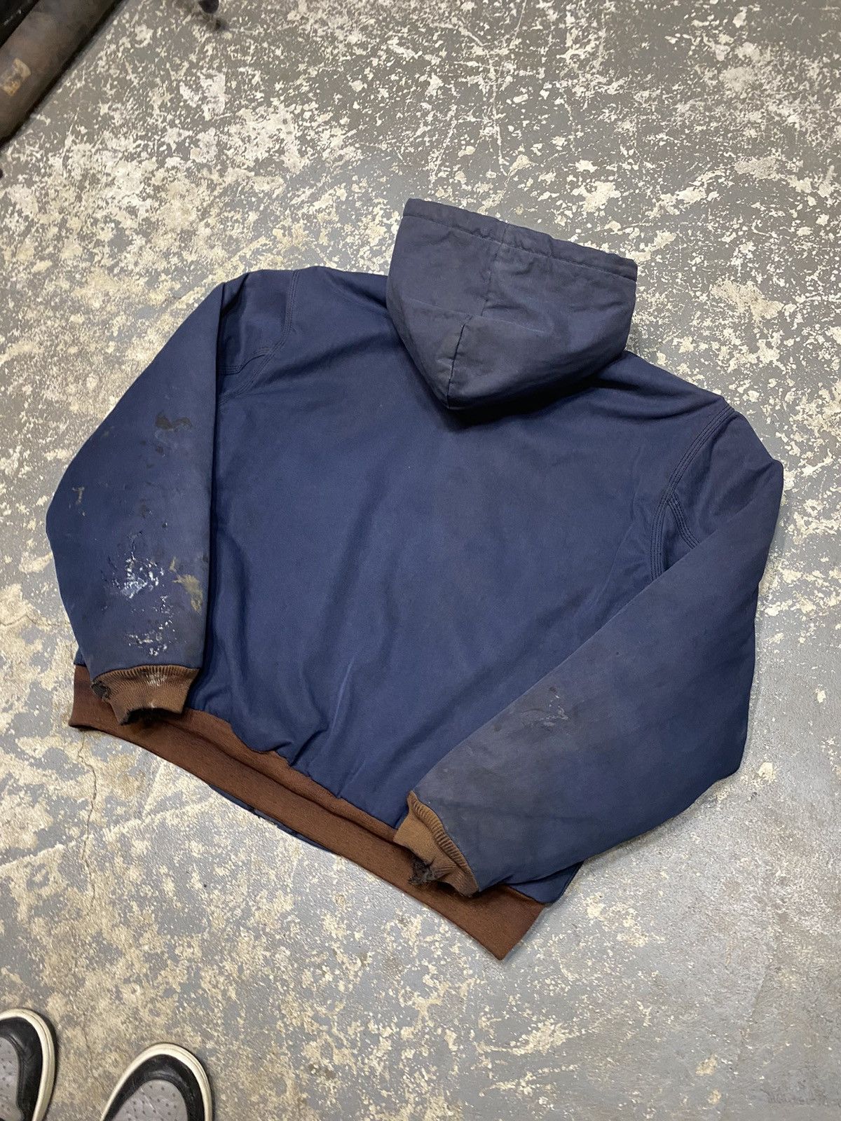 Carhartt × Vintage Vintage Carhartt FR Faded Navy Hooded Active Jacket Size US L / EU 52-54 / 3 - 9 Thumbnail