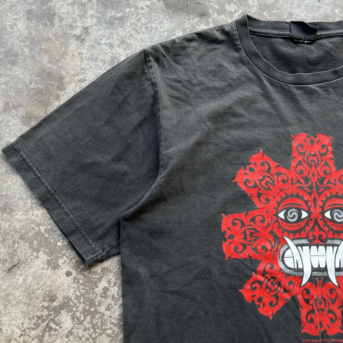 Band Tees Vintage Red Hot Chili Peppers Band Tshirt Bootleg Size US L / EU 52-54 / 3 - 4 Thumbnail