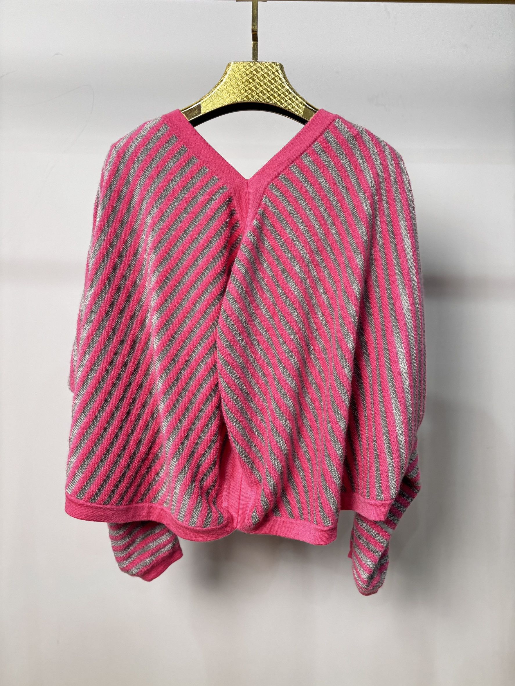 Chanel CHANEL Pink & Grey Striped Cashmere Silk Knit Cardigan Size XS / US 0-2 / IT 36-38 - 7 Thumbnail