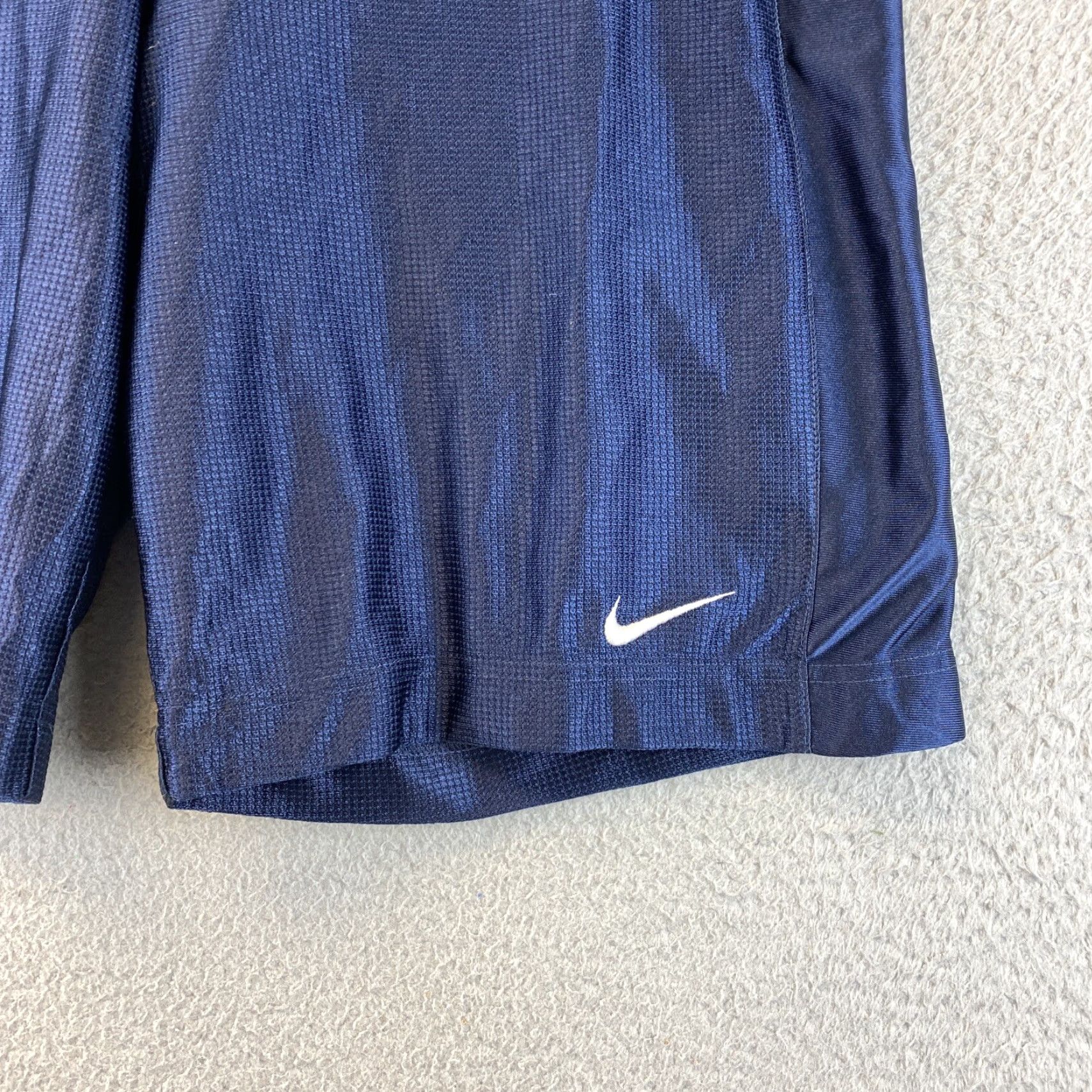 Nike VINTAGE Nike Mens Navy Blue Basketball Shorts S 84-70 Regular Athletic Basketball Mens Men Blue Cotton Pull On Solid 84-70 Nike 84-70 Shorts Size US 29 - 2 Thumbnail