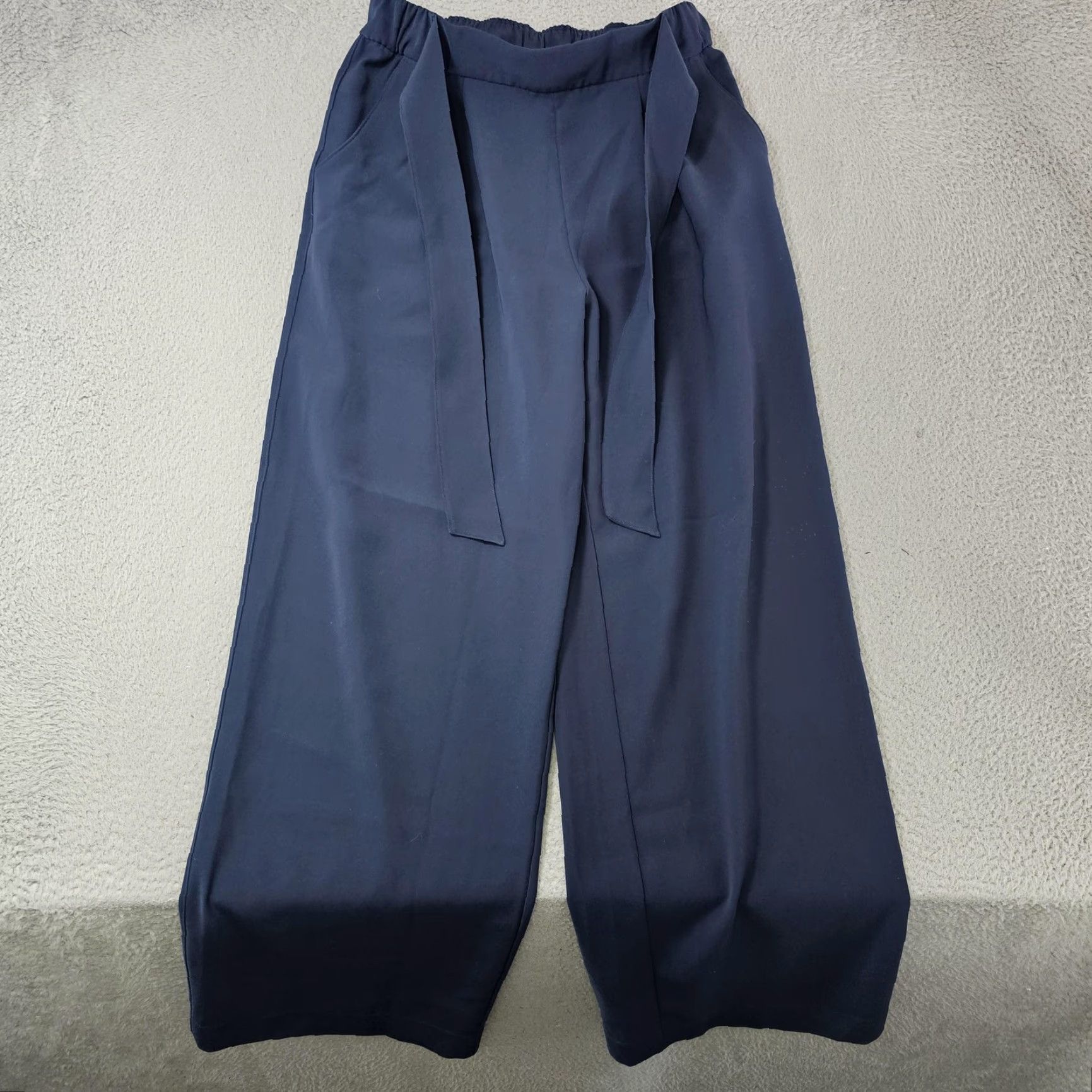Lululemon Lululemon Noir Pants Blue 26x30 Stretch High Rise Wide Leg Wrinkle Free Career Size 28" / US 6 / IT 42 - 2 Thumbnail