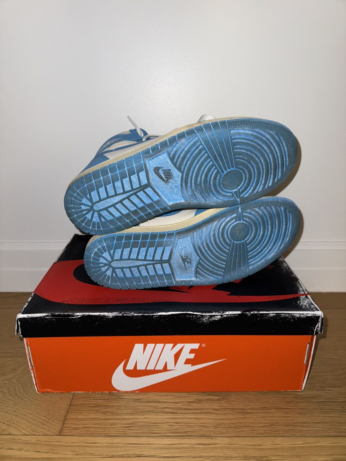 Jordan Brand Air Jordan 1 UNC sz.11.5 (2025) Size US 11.5 / EU 44-45 - 4 Thumbnail