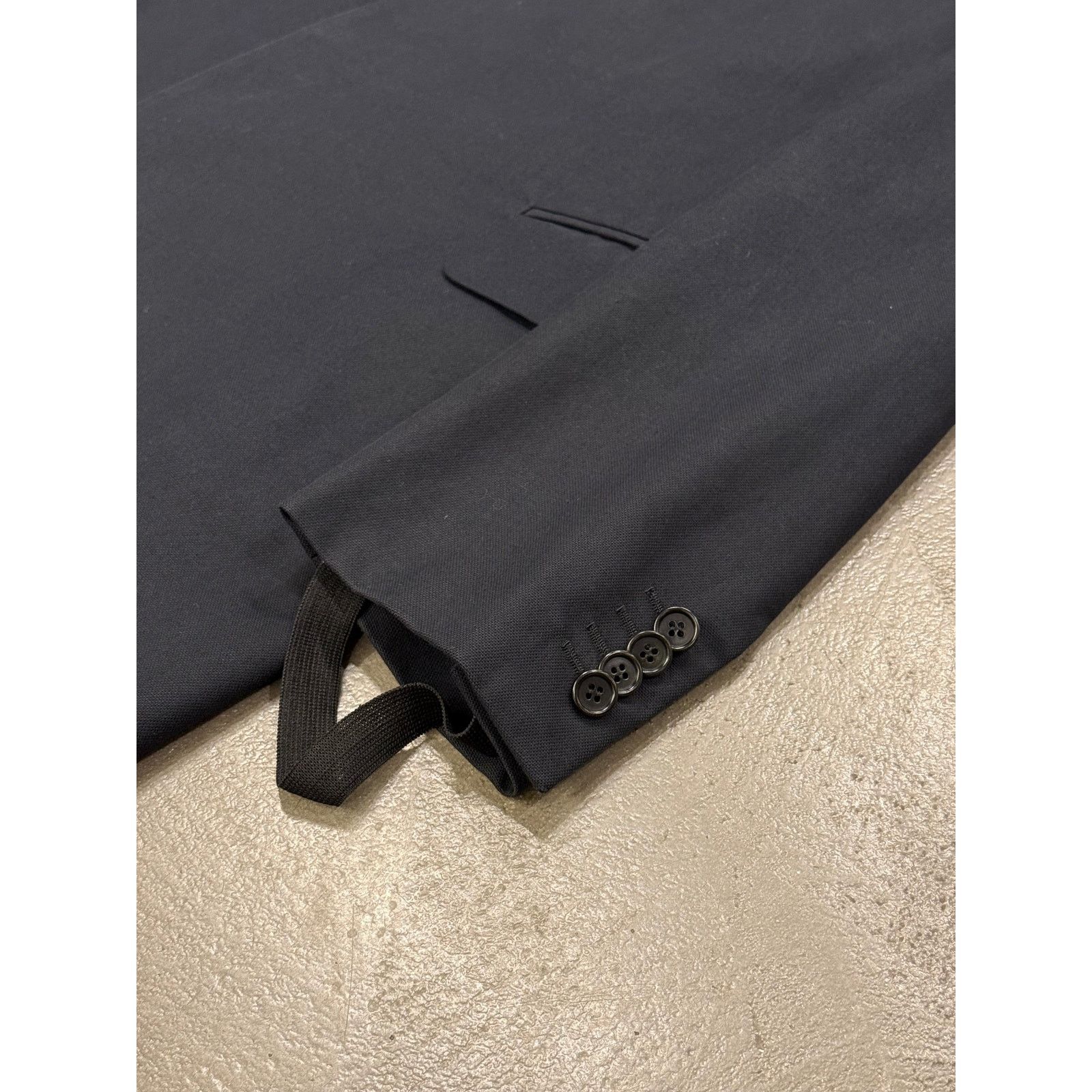 Helmut Lang 2000s Helmut Lang bondage straps coat Size US M / EU 48-50 / 2 - 5 Thumbnail