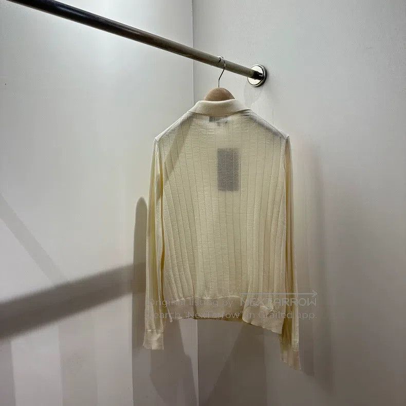 Loro Piana Loro Piana Button V-neck cashmere knit sweater Size S / US 4 / IT 40 - 2 Thumbnail
