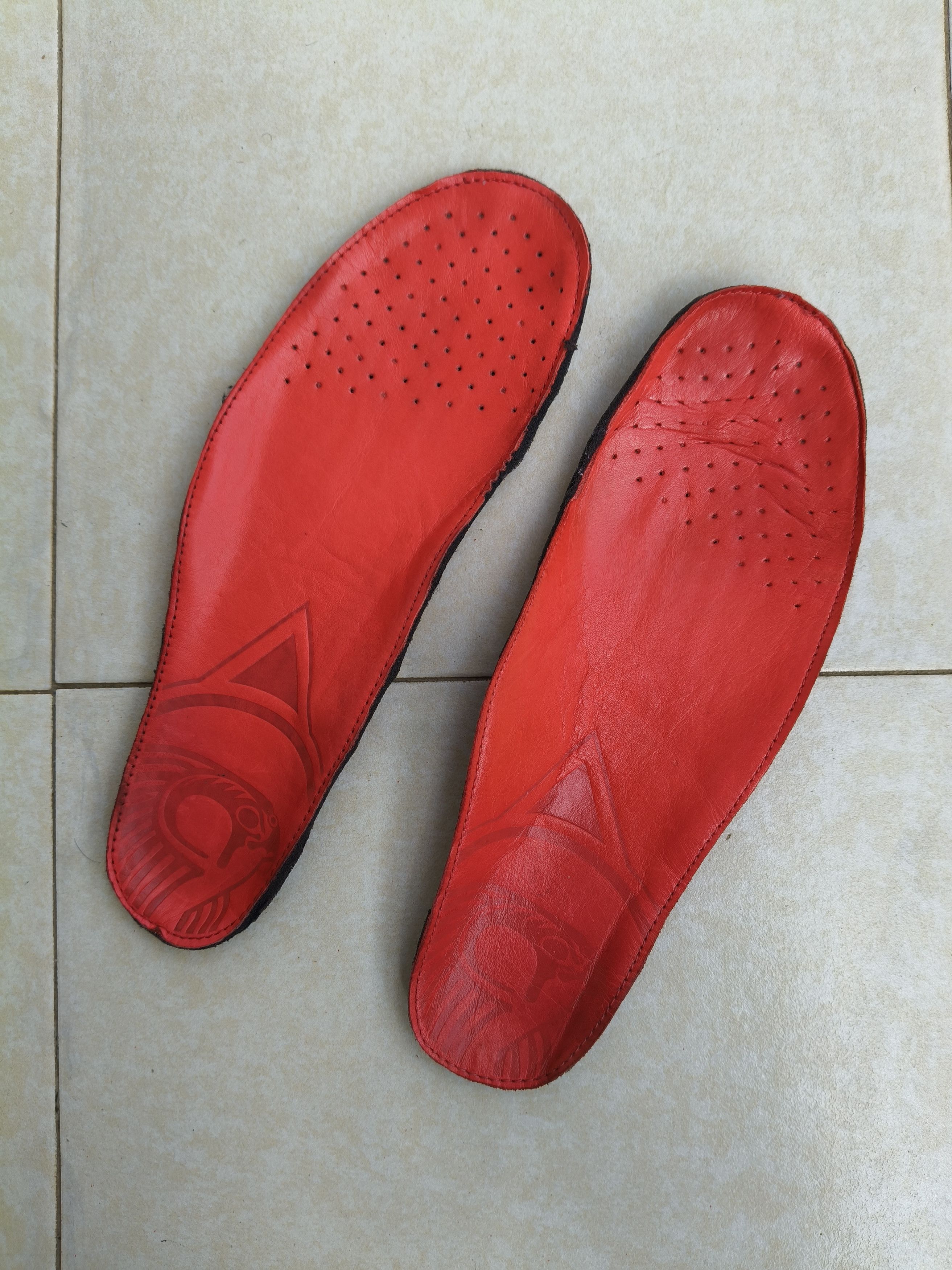 Kanye West × Nike Nike air yeezy 2 RED OCTOBERS Size US 10 / EU 43 - 10 Thumbnail