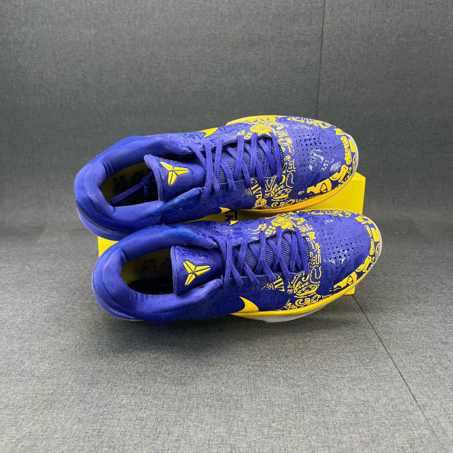 Nike zk5 5-time Champion blue/yellow worn collar repair 45 Size US 12 / EU 45 - 6 Thumbnail