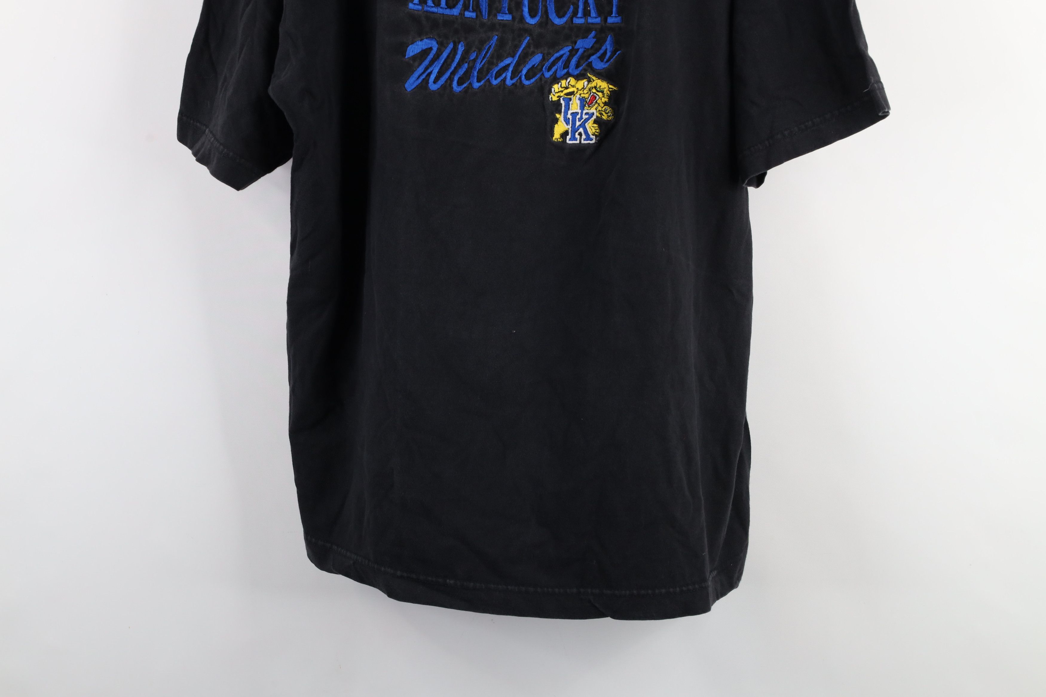 Vintage Vintage 90s Spell University of Kentucky Wildcats T-Shirt Size US XL / EU 56 / 4 - 3 Thumbnail
