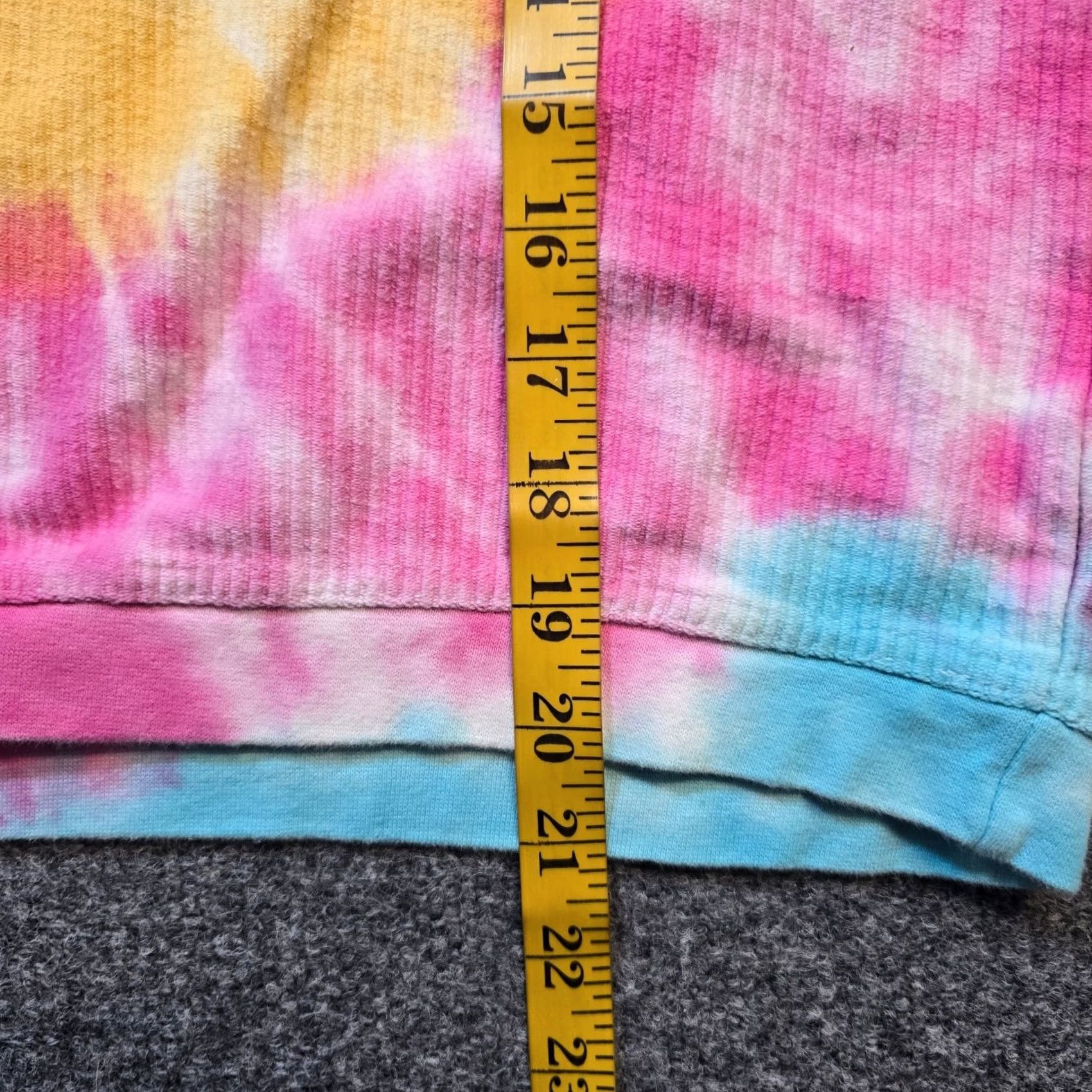 Vintage VINTAGE Boston College Sweatshirt Womens XL Blue Pink Tie Dye Crew Neck Casual Size XL / US 12-14 / IT 48-50 - 7 Thumbnail