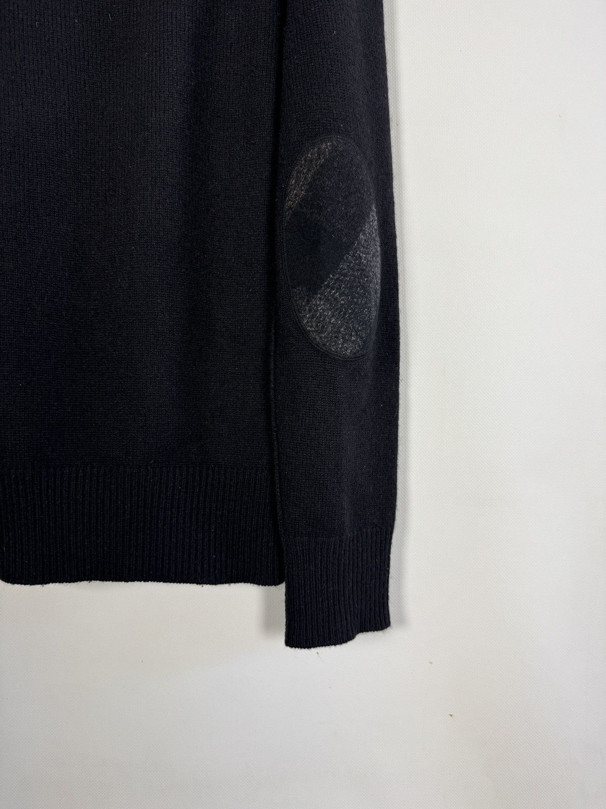 Burberry Burberry London Cashmere Sweater Black Elbow Patches Size M Size US M / EU 48-50 / 2 - 16 Thumbnail