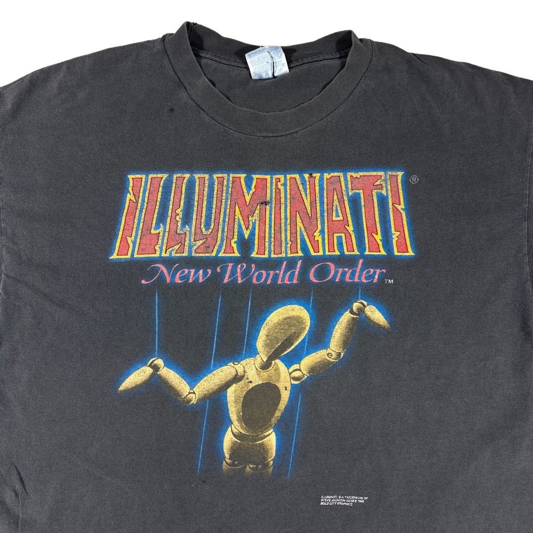 Vintage Illuminati New World Order Tee Size US XL / EU 56 / 4 - 2 Thumbnail