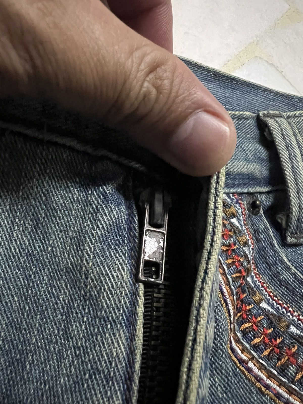 Japanese Brand × Jean × Vintage Japanese brand exhibitionist Distress Dirty Jean Size US 32 / EU 48 - 12 Thumbnail