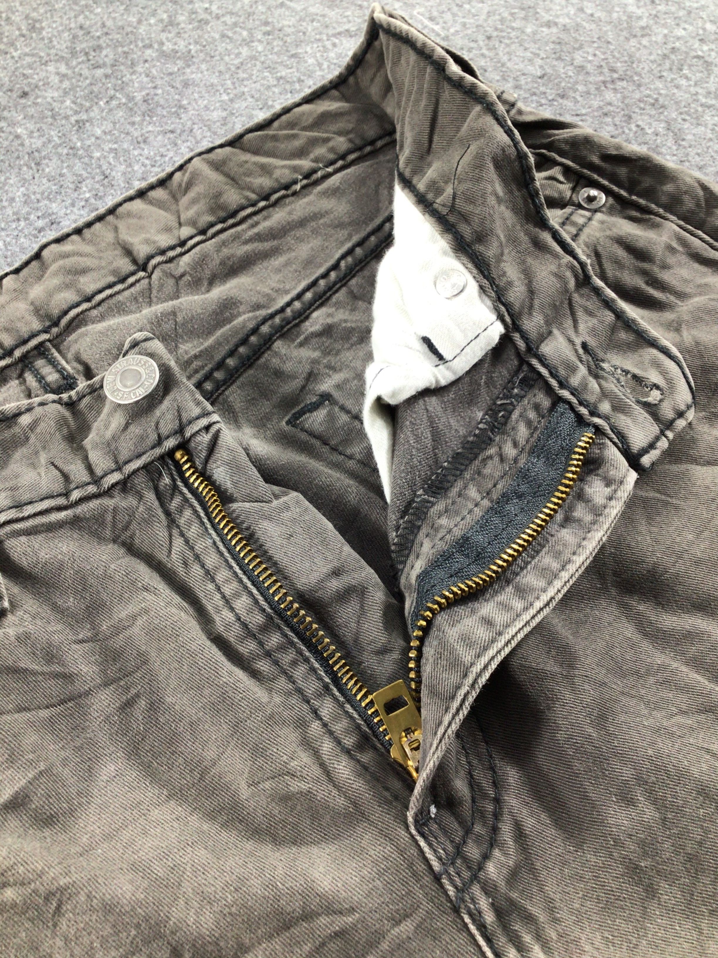 Levi's Vintage Levis 514 Jeans Faded Black Denim -J540 Size US 32 / EU 48 - 7 Thumbnail