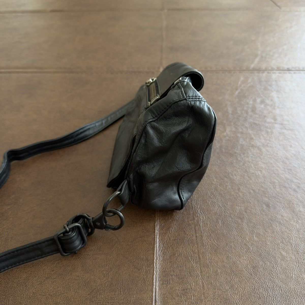 Yasuyuki Ishii Cow Leather Sling Shoulder Utility Bag Size ONE SIZE - 6 Thumbnail