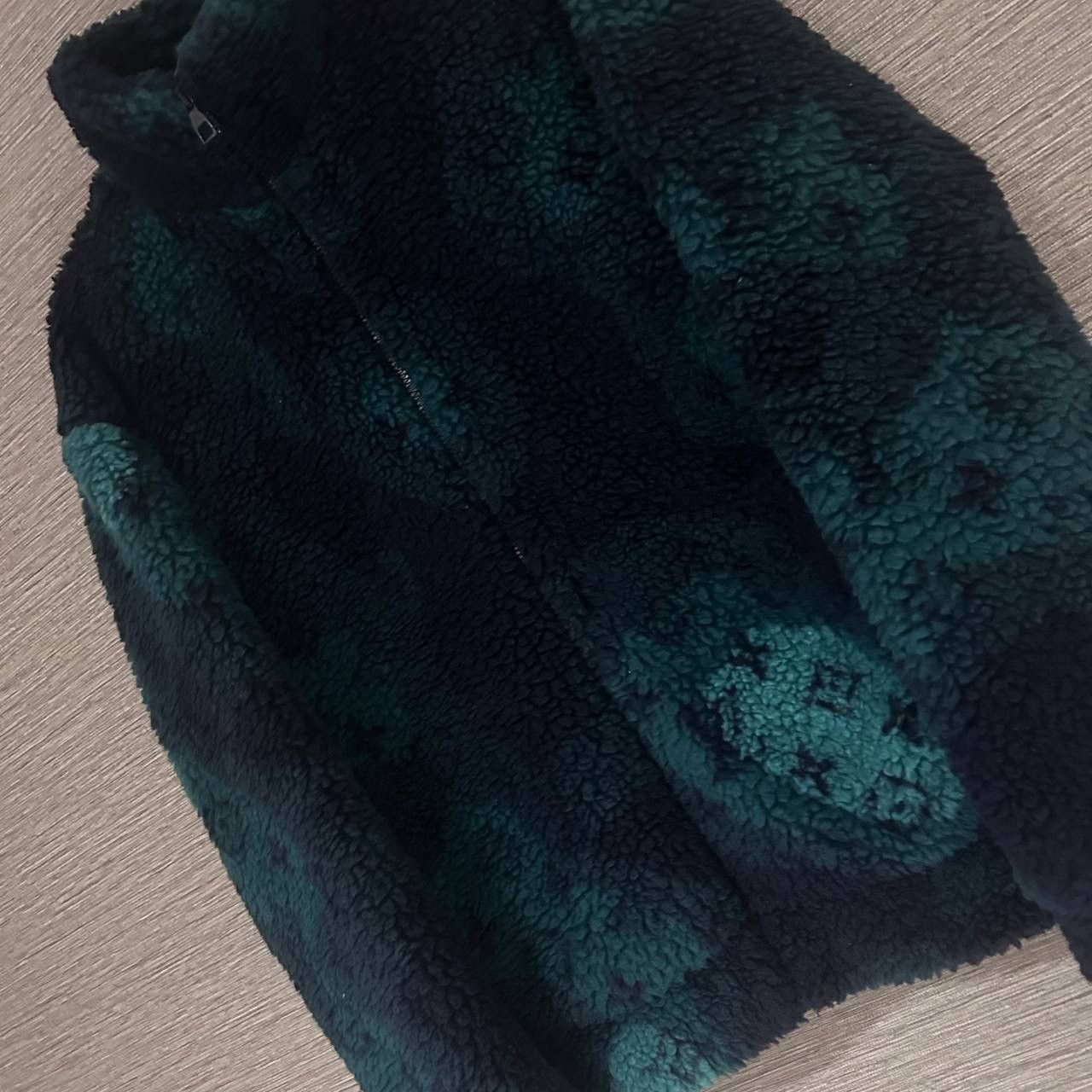 Louis Vuitton Louis Vuitton Monogram Camo Fleece Blouson Size US S / EU 44-46 / 1 - 2 Thumbnail