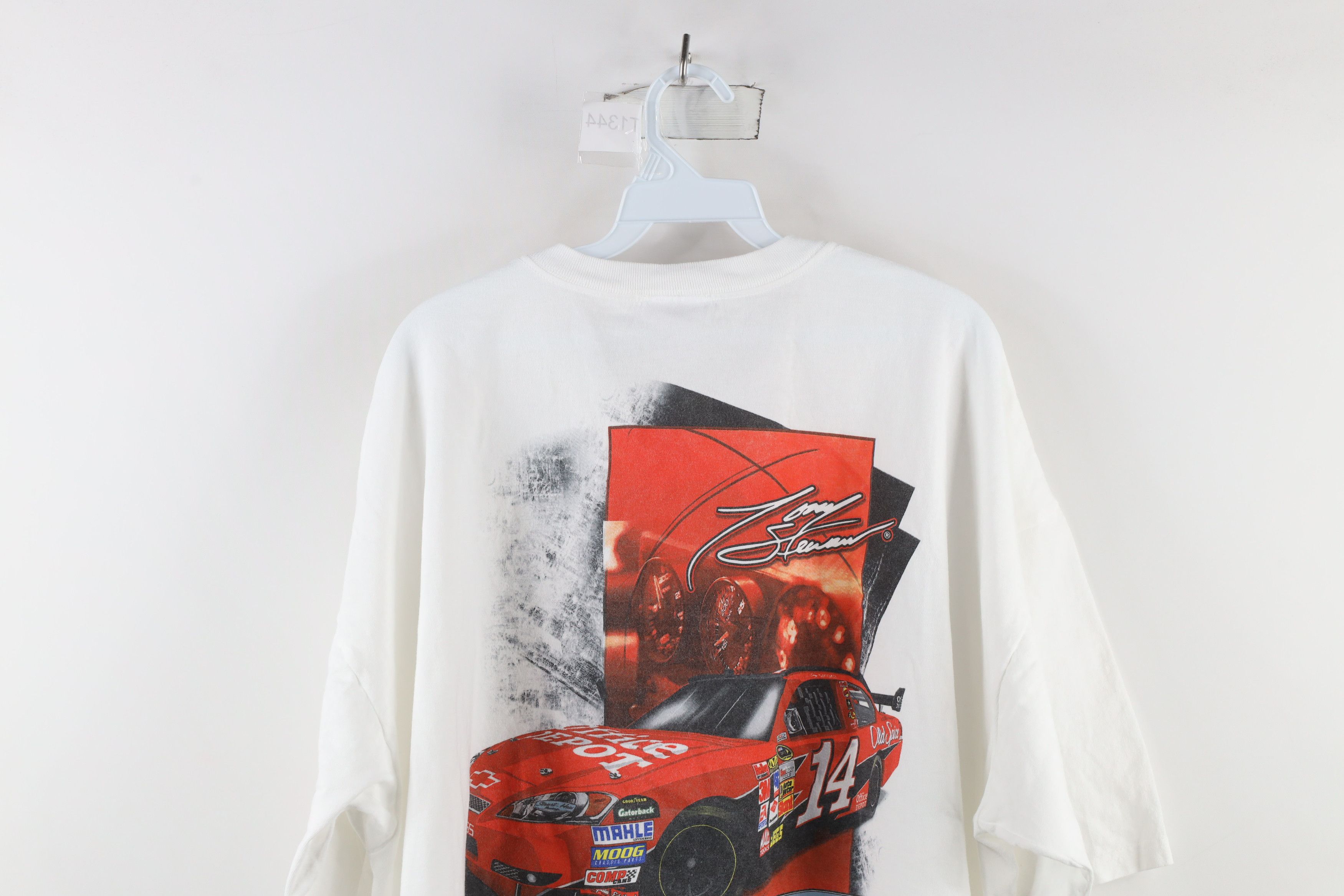 Vintage Vintage NASCAR Stewart Racing Short Sleeve T-Shirt White Size US XXL / EU 58 / 5 - 9 Thumbnail