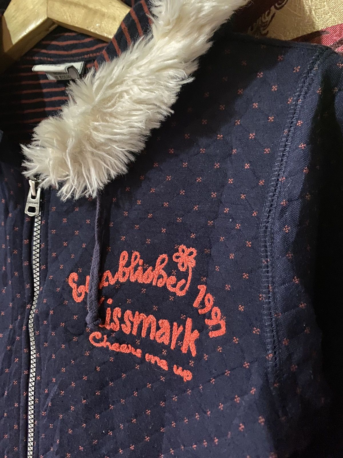 If Six Was Nine × Japanese Brand × Le Grande Bleu (L.G.B.) Japanes Kiss Mark Fur Hoodie Ifsix Lgb Style Size US M / EU 48-50 / 2 - 4 Thumbnail